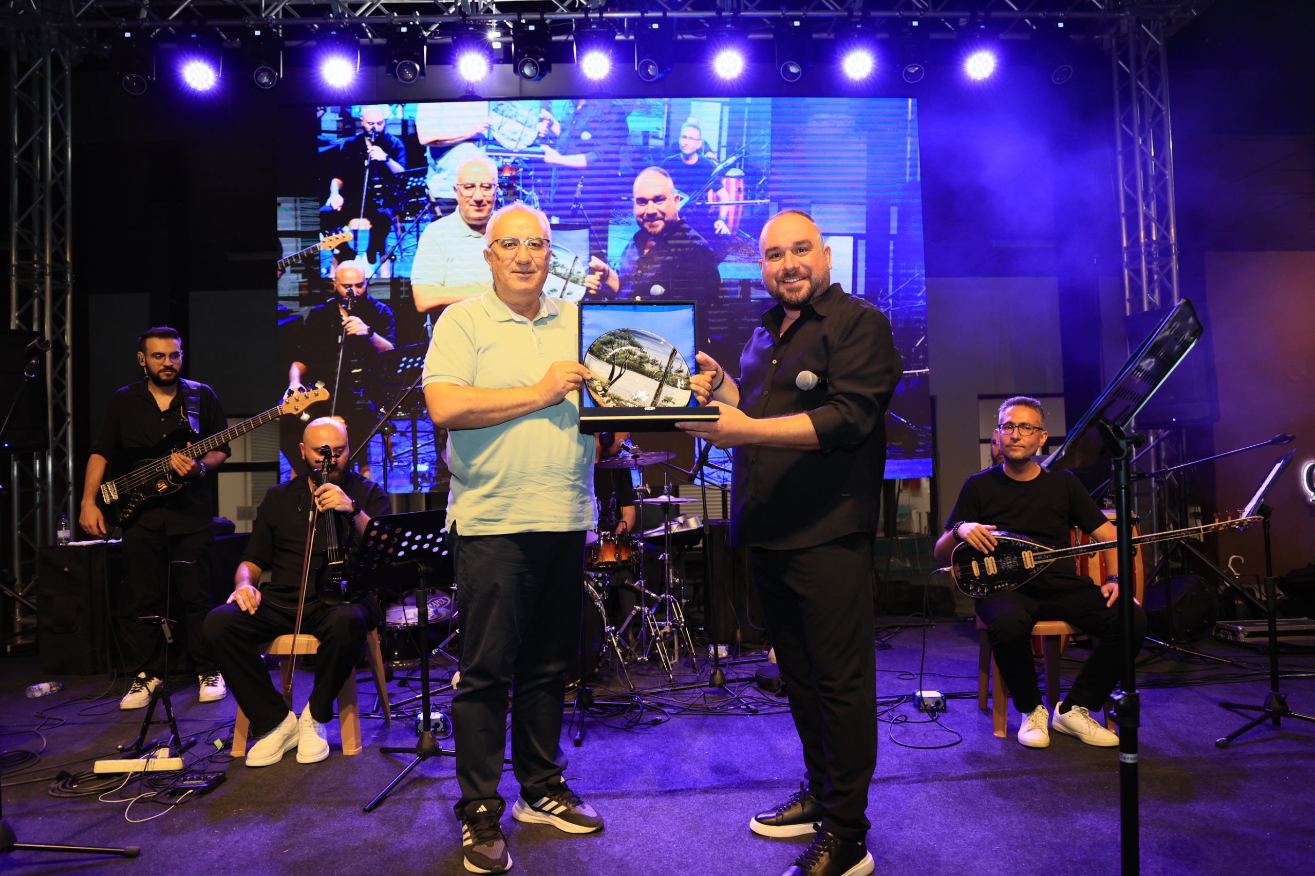 Çameli̇ Festi̇vali̇’ni̇n İki̇nci̇ Günü Coşkulu Konserlerle Renkli̇ Geçti̇ (3)