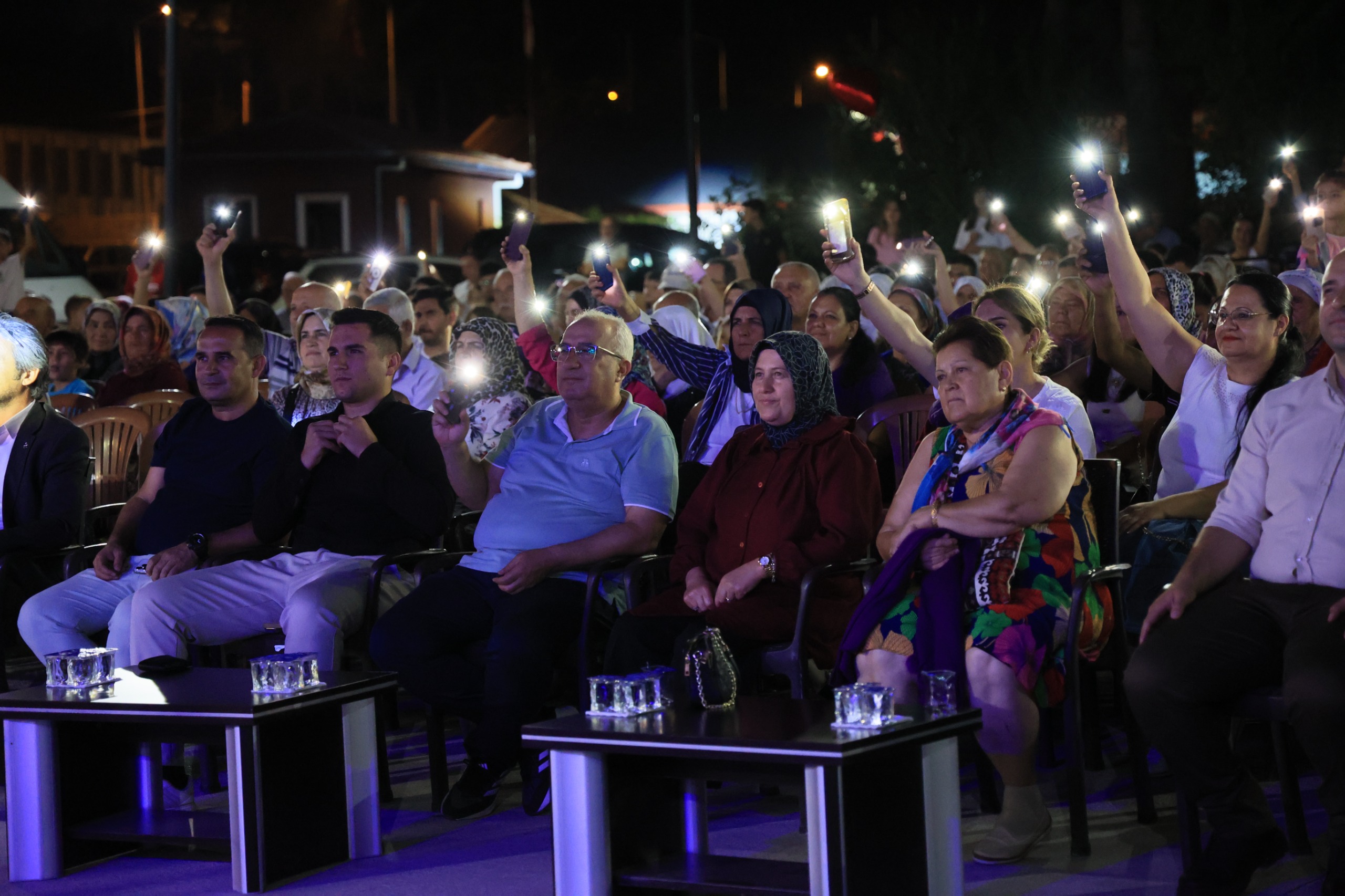 Çameli̇ Festi̇vali̇’ni̇n İki̇nci̇ Günü Coşkulu Konserlerle Renkli̇ Geçti̇ (9)