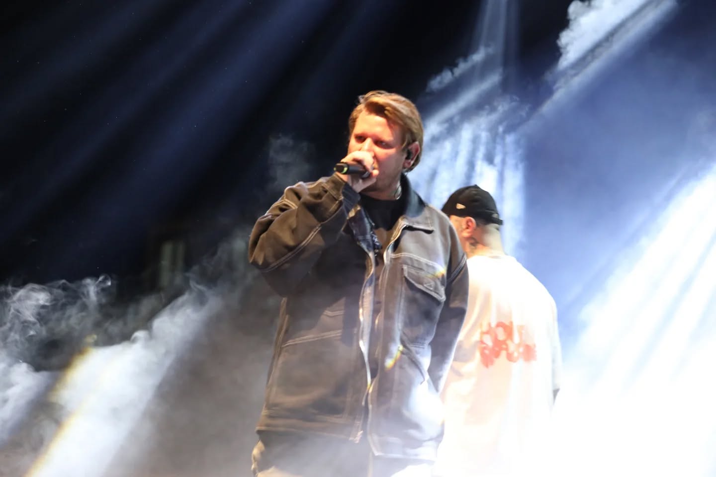 Acipayam’da Rap Coşkusu! Şanişer Ve Sokrat St Sahneyi̇ Salladi (2)