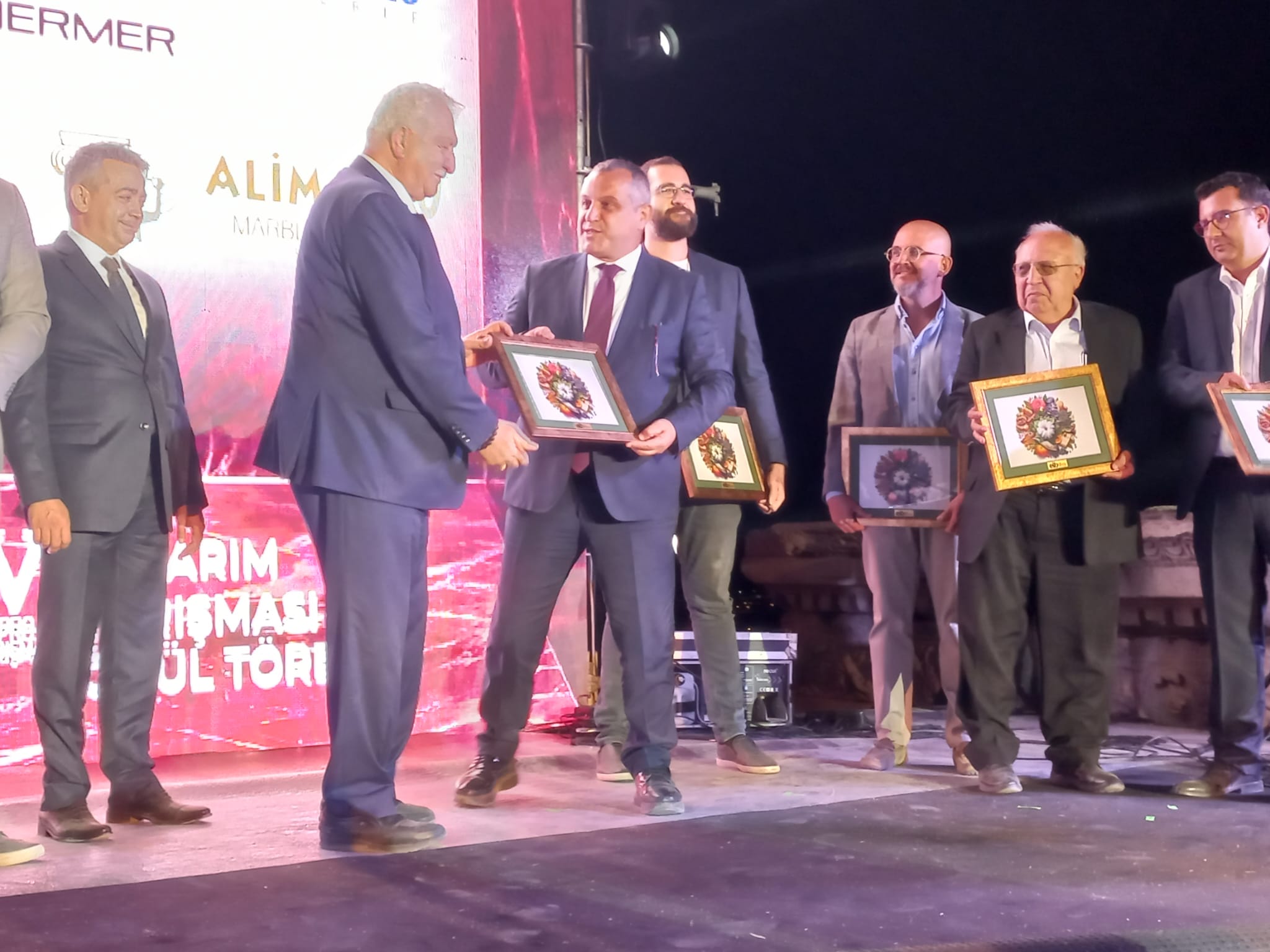 Amorf’ta Name Naz Ölmez Bi̇ri̇nci̇li̇ği̇ Kazandi (4)