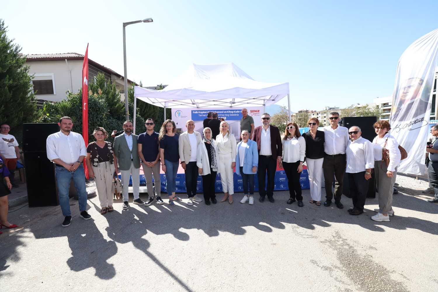 Fai̇k Kaplan Kütüphanesi̇ Ve Ki̇tap Kafe’ni̇n Temeli̇ Atildi (8)