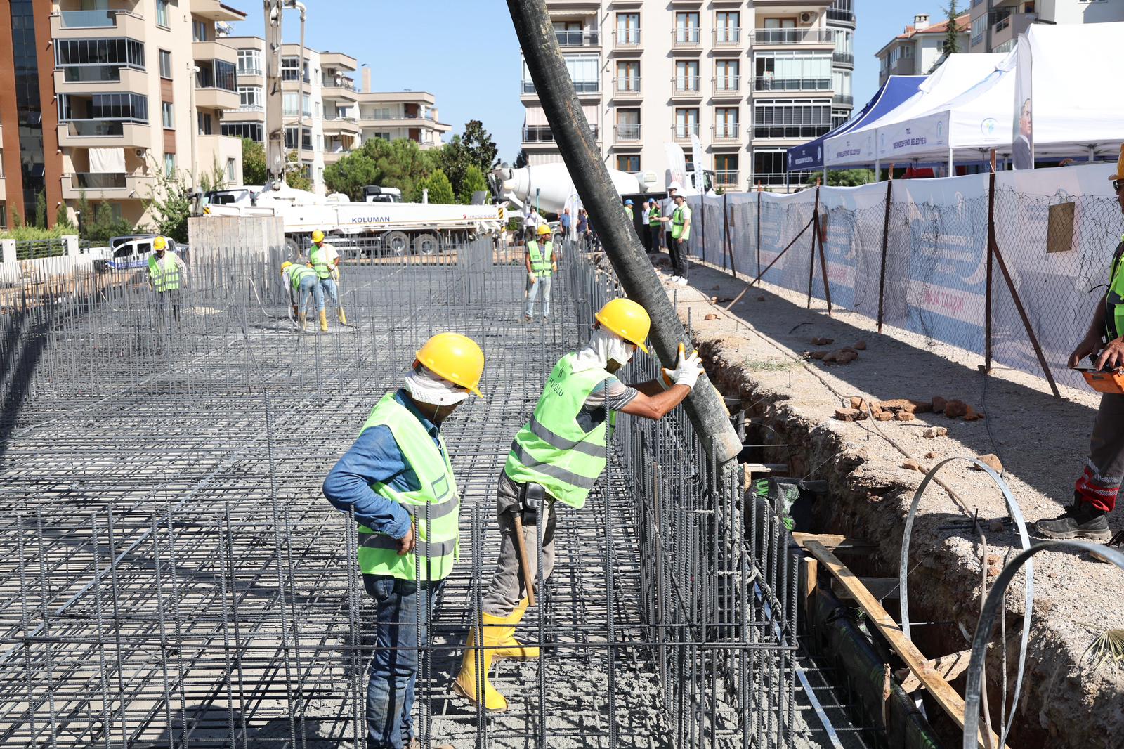 Fai̇k Kaplan Kütüphanesi̇ Ve Ki̇tap Kafe’ni̇n Temeli̇ Atildi (9)