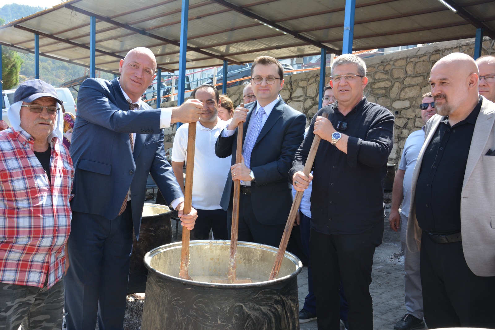 Geleneksel Keşkek Festi̇vali̇ Babadağ’da Bi̇nleri̇ Buluşturdu (10)