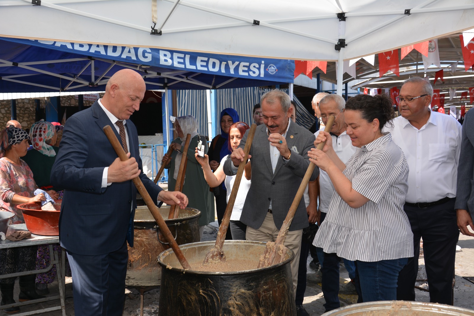 Geleneksel Keşkek Festi̇vali̇ Babadağ’da Bi̇nleri̇ Buluşturdu (6)