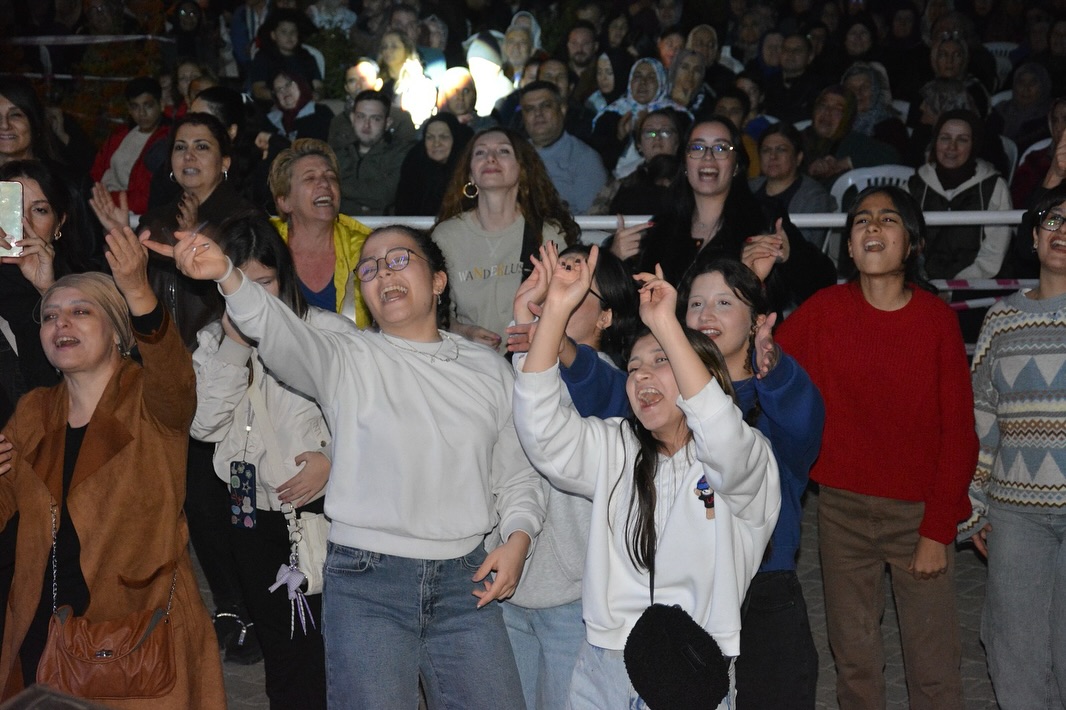 Babadağ’da Festi̇val Coşkusu! Babafest’i̇n İlk Günü Unutulmaz Anlara Sahne Oldu (4)