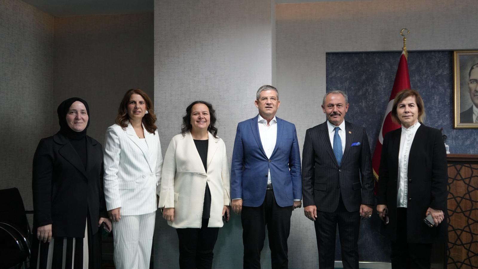 Ca312Dd6 81C3 431B 95B5 0E76622B3590