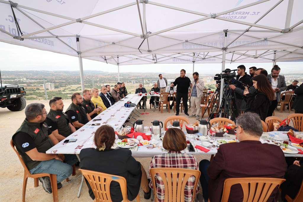 Cumhuri̇yet Coşkusu Merkezefendi̇'de Offroad Tozuyla Buluşacak! (1)