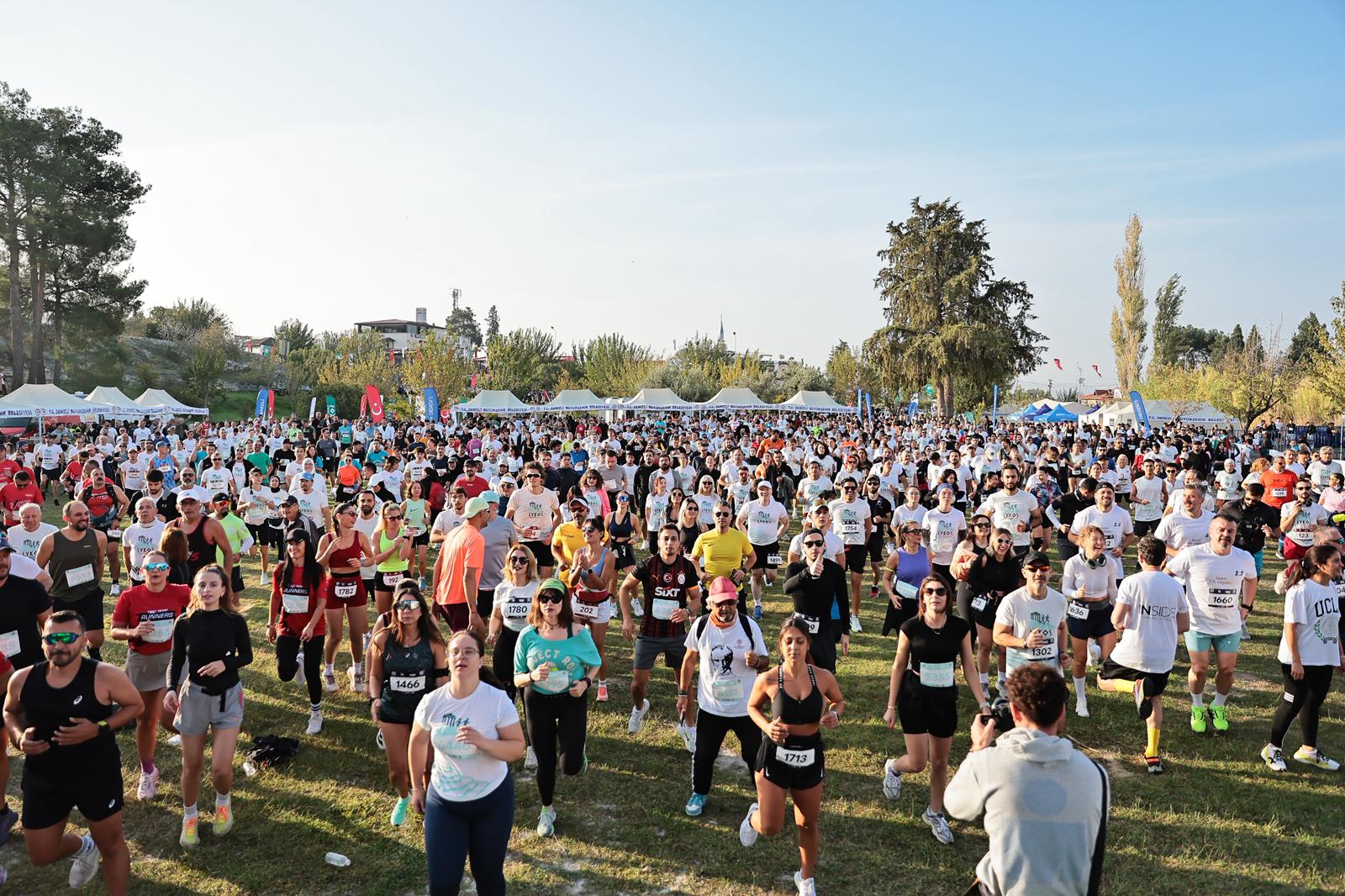 Pamukkale’de Tarihi Maraton Heyecanı (12)