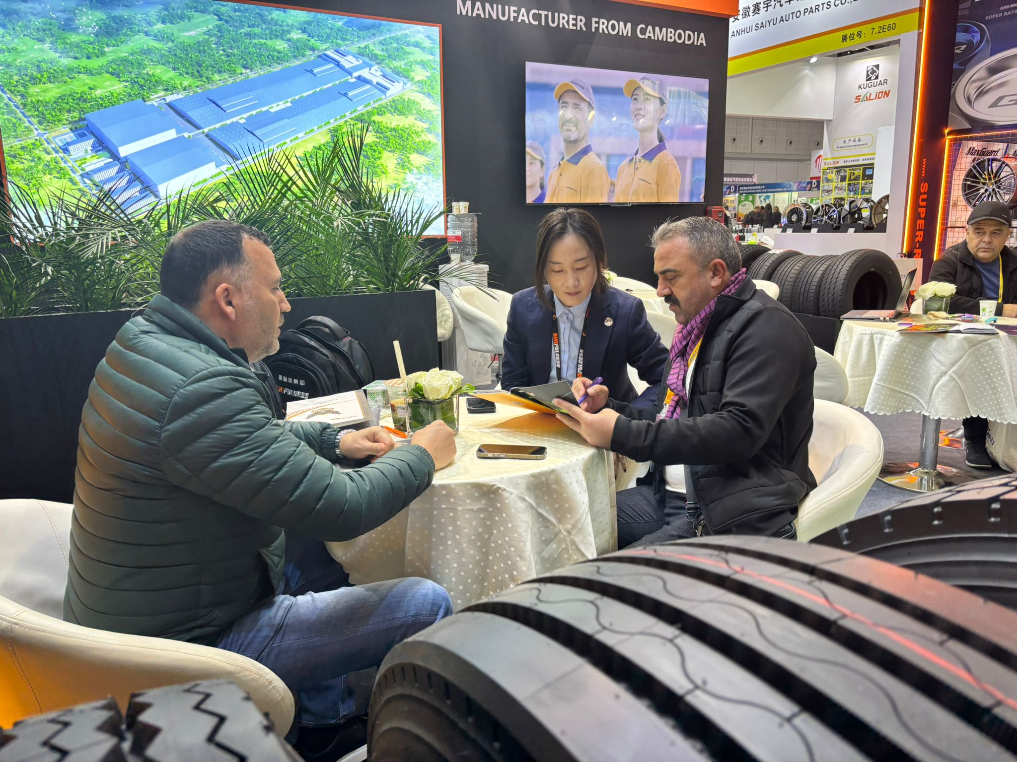 28 I M G 20251128 W A0132