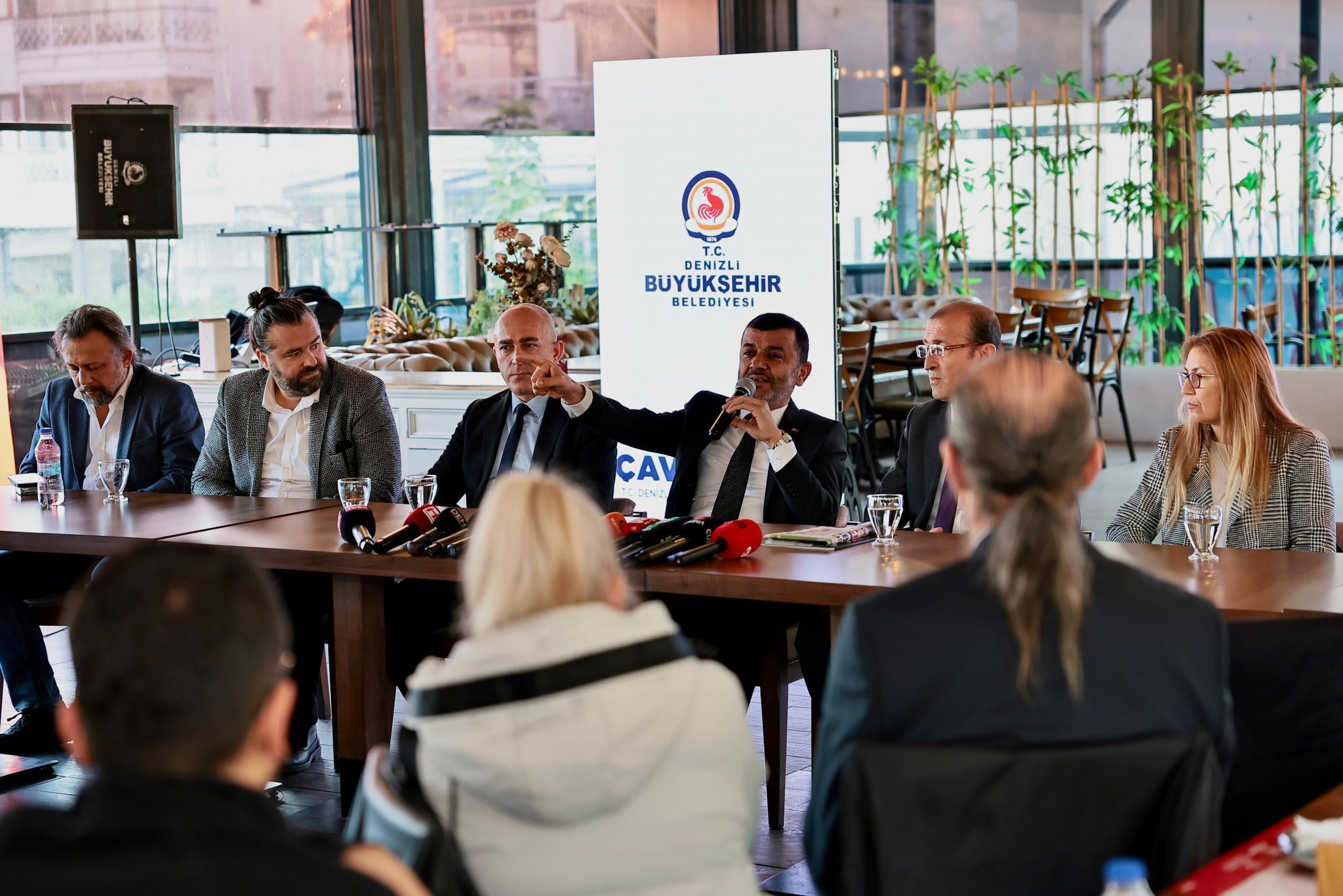 589718206 10237331524720208 8746309771402644444 N