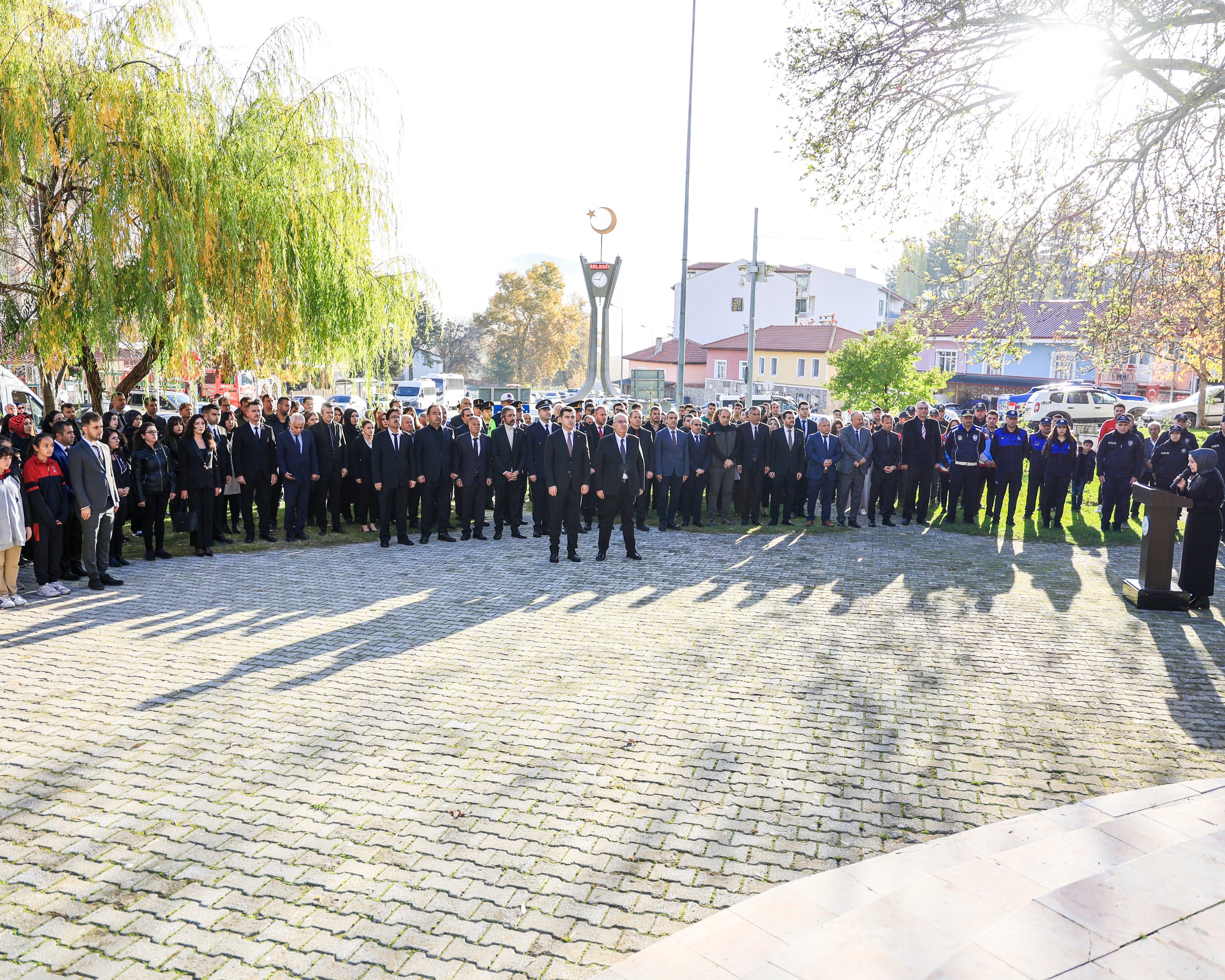 Çameli̇’de 10 Kasim Anma Töreni̇! Atatürk’e Saygi Ve Mi̇nnetle (1)