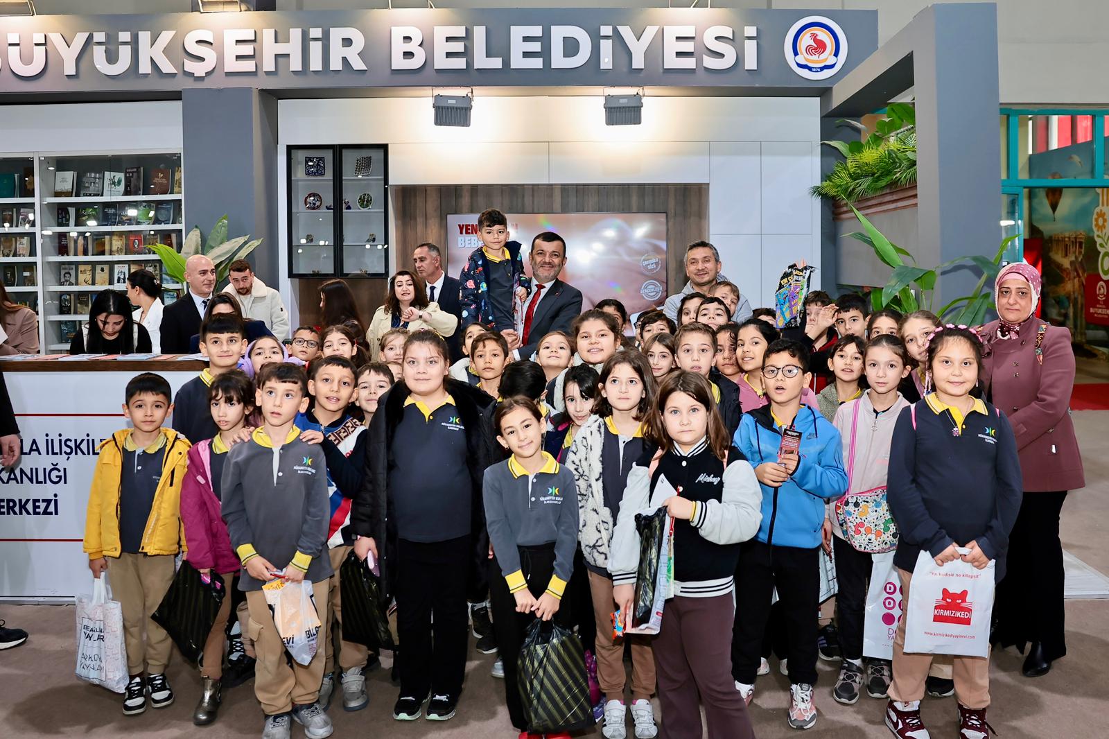 Denizli Büyükşehir Belediyesi 8. Kitap Fuarı Kapılarını Açtı (5)