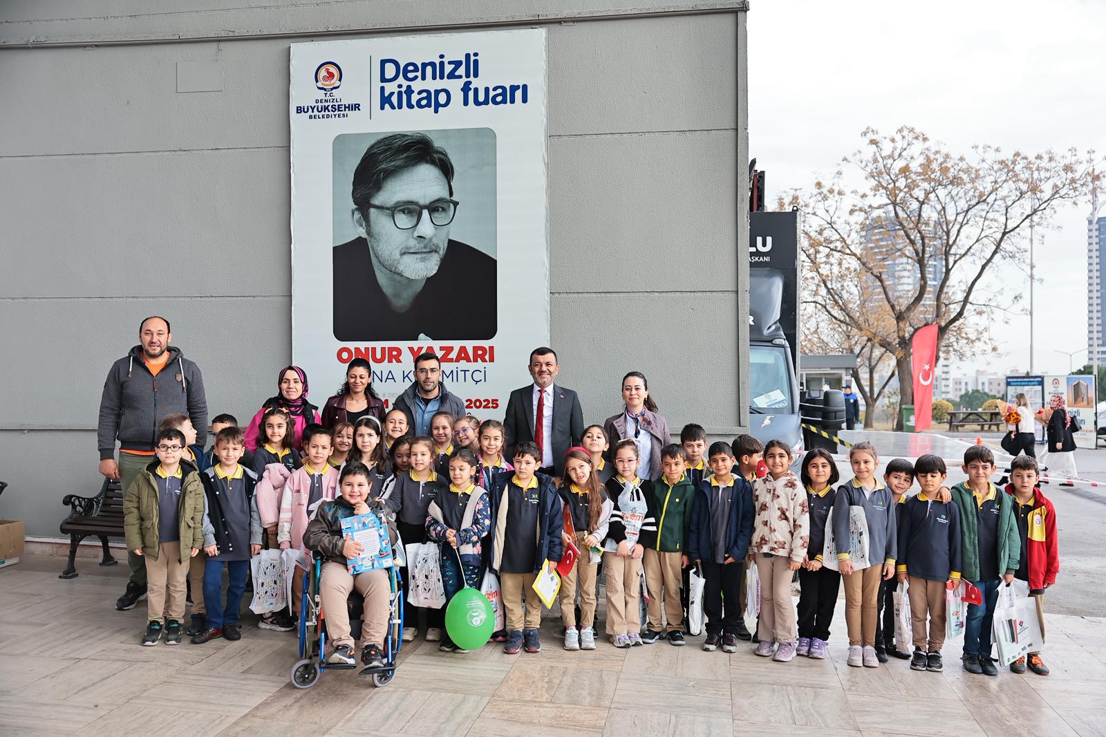 Denizli Büyükşehir Belediyesi 8. Kitap Fuarı Kapılarını Açtı (7)