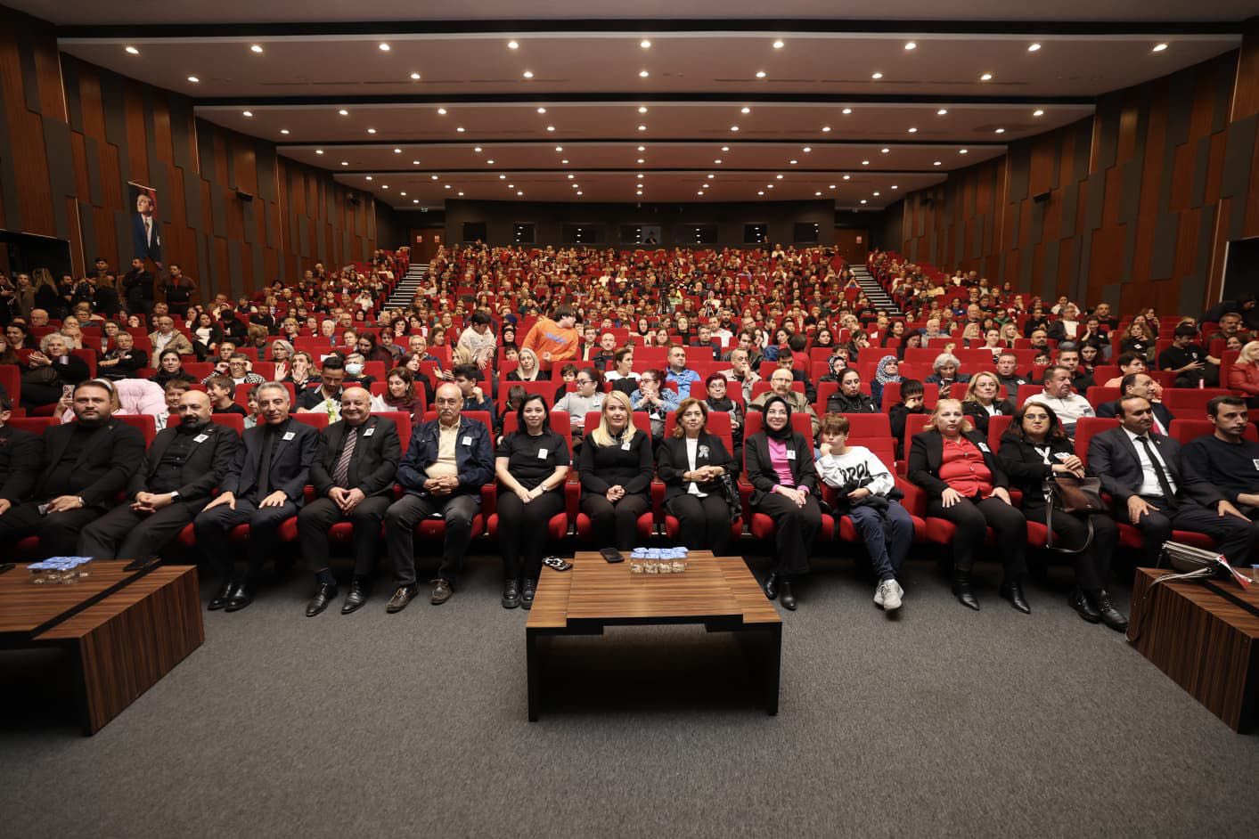 Merkezefendi̇’de Atatürk’ü Anma Konseri̇ Ayakta Alkişlandi (1)