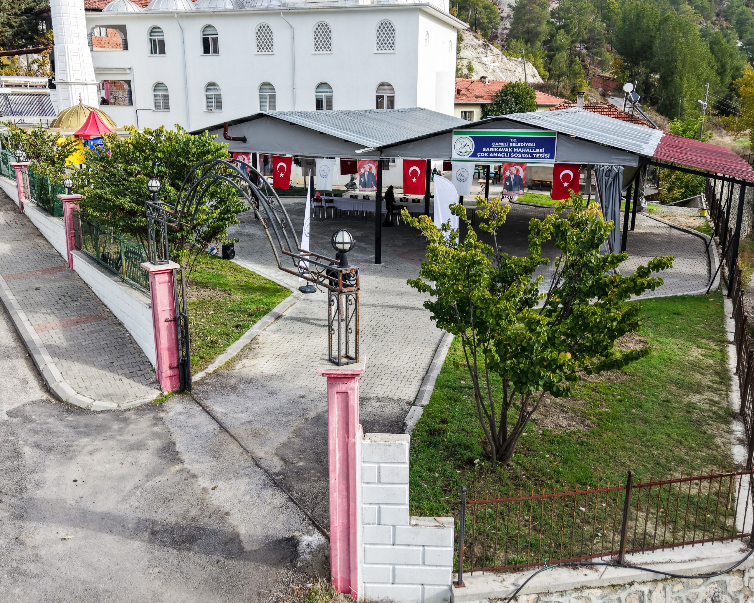 Sarikavak Mahallesi̇’ne Yeni̇ Sosyal Tesi̇s Kazandirildi (1)