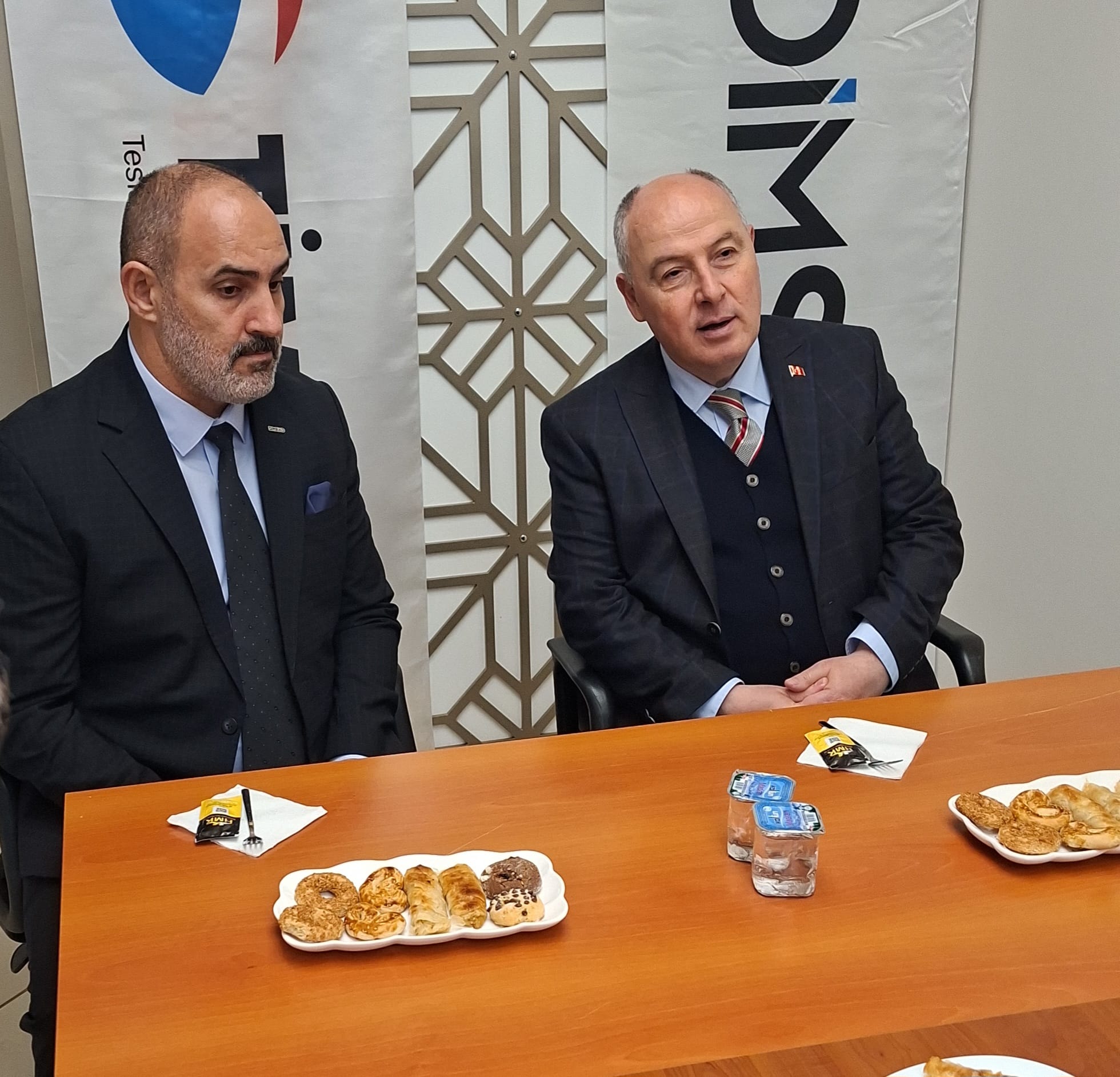 Vali̇ Ömer Faruk Coşkun’dan Di̇msi̇ad’a Zi̇yaret (1)