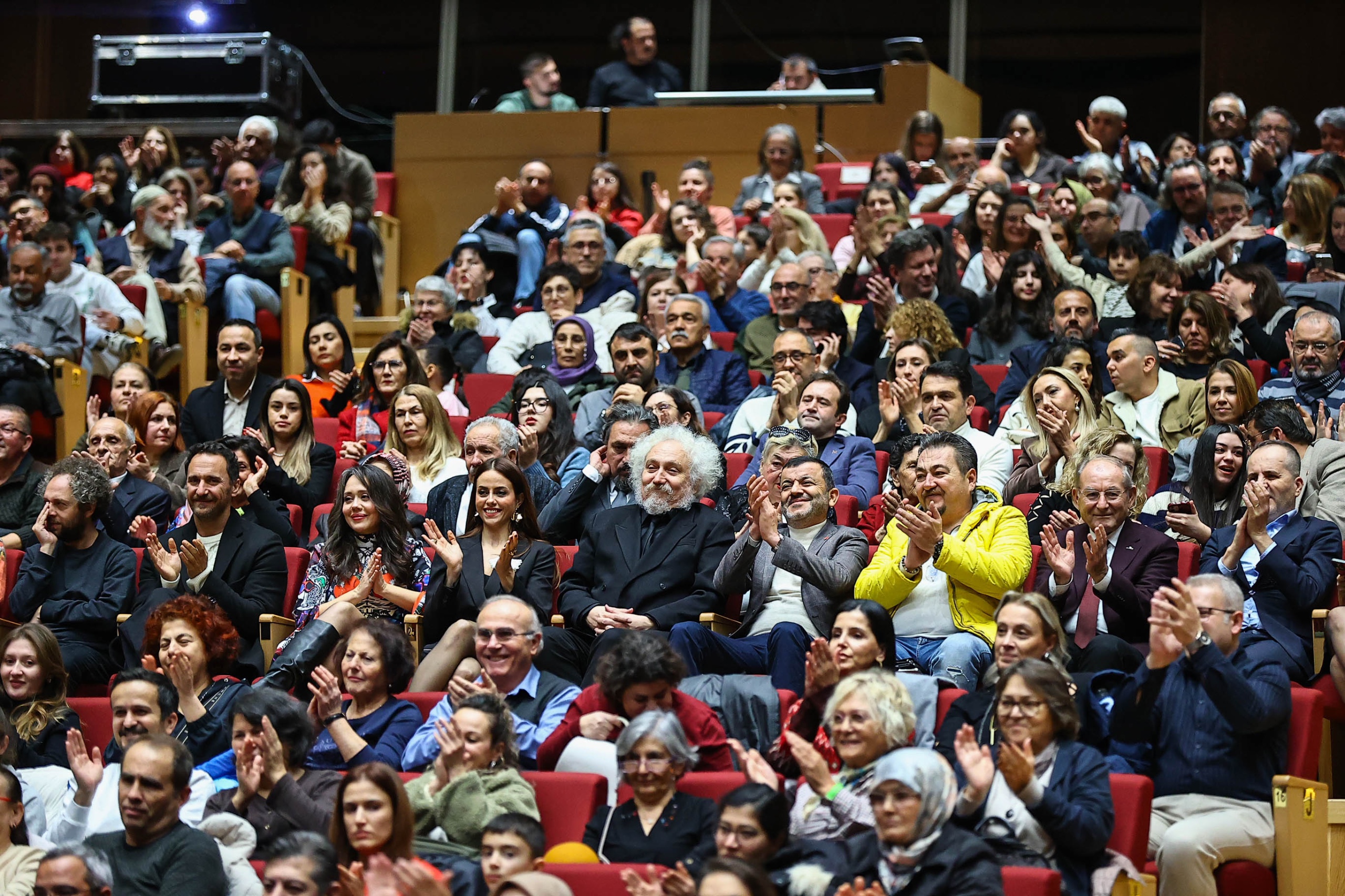 Bak Postacı Geliyor Muhteşem Gala (1)