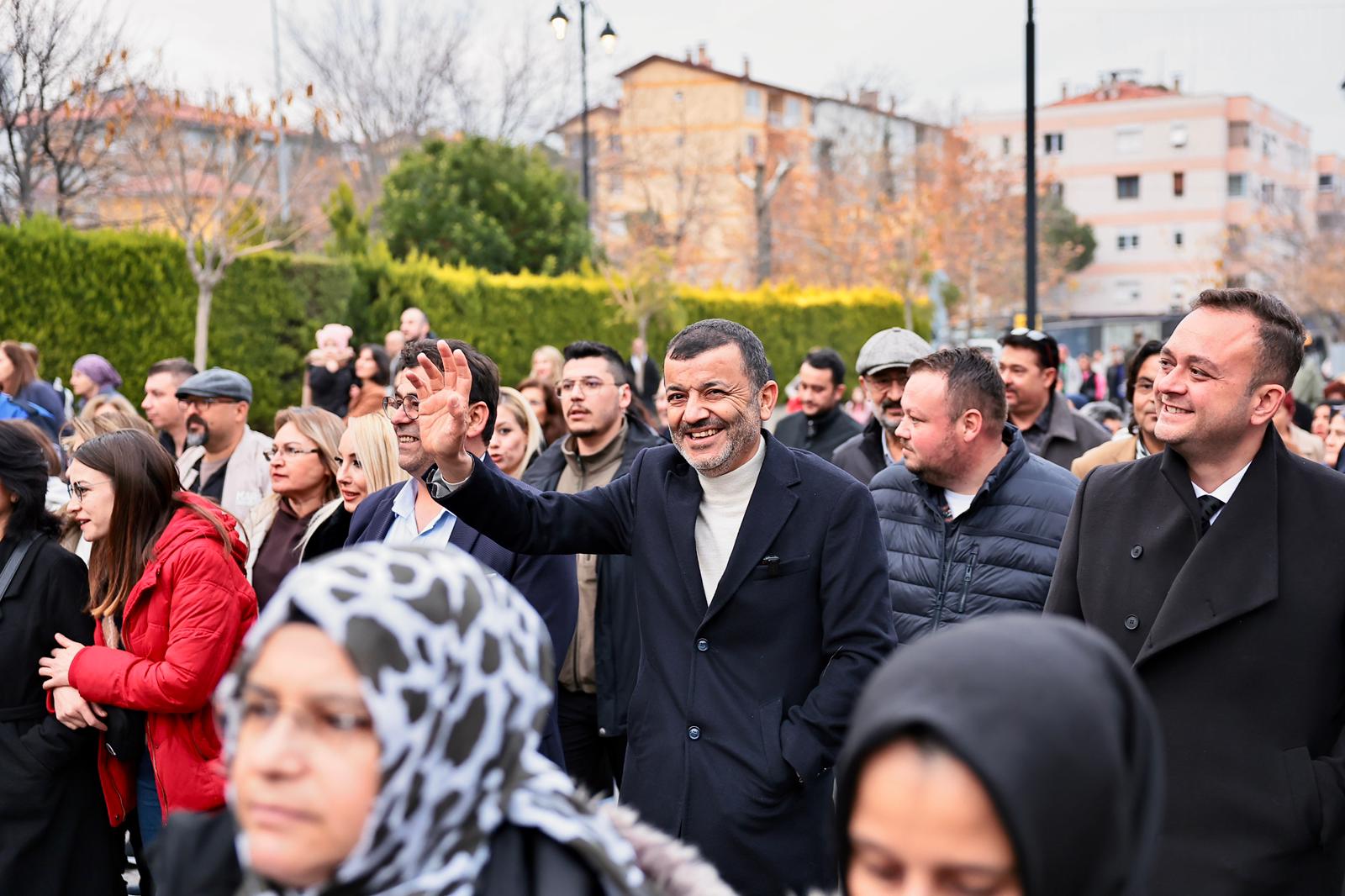 Denizli Büyükşehir’in Yılbaşı Festivali Renkli Görüntülerle Başladı (10)