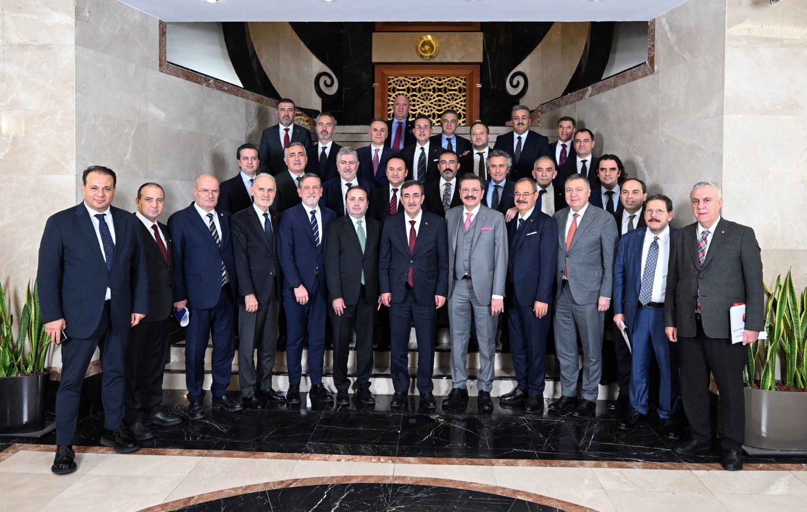 Kasapoğlu Deni̇zli̇’yi̇ Temsi̇len Sanayi̇ci̇leri̇n Sorunlarini Bi̇r Kez Daha Ankara’da Gündeme Taşidi (3)