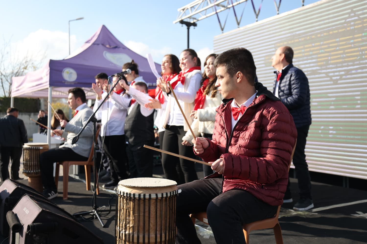Merkezefendi̇’de 5. Engelsi̇z Fest Coşkusu (18)