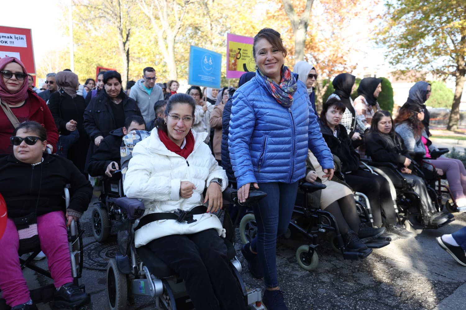 Merkezefendi̇’de 5. Engelsi̇z Fest Coşkusu (3)