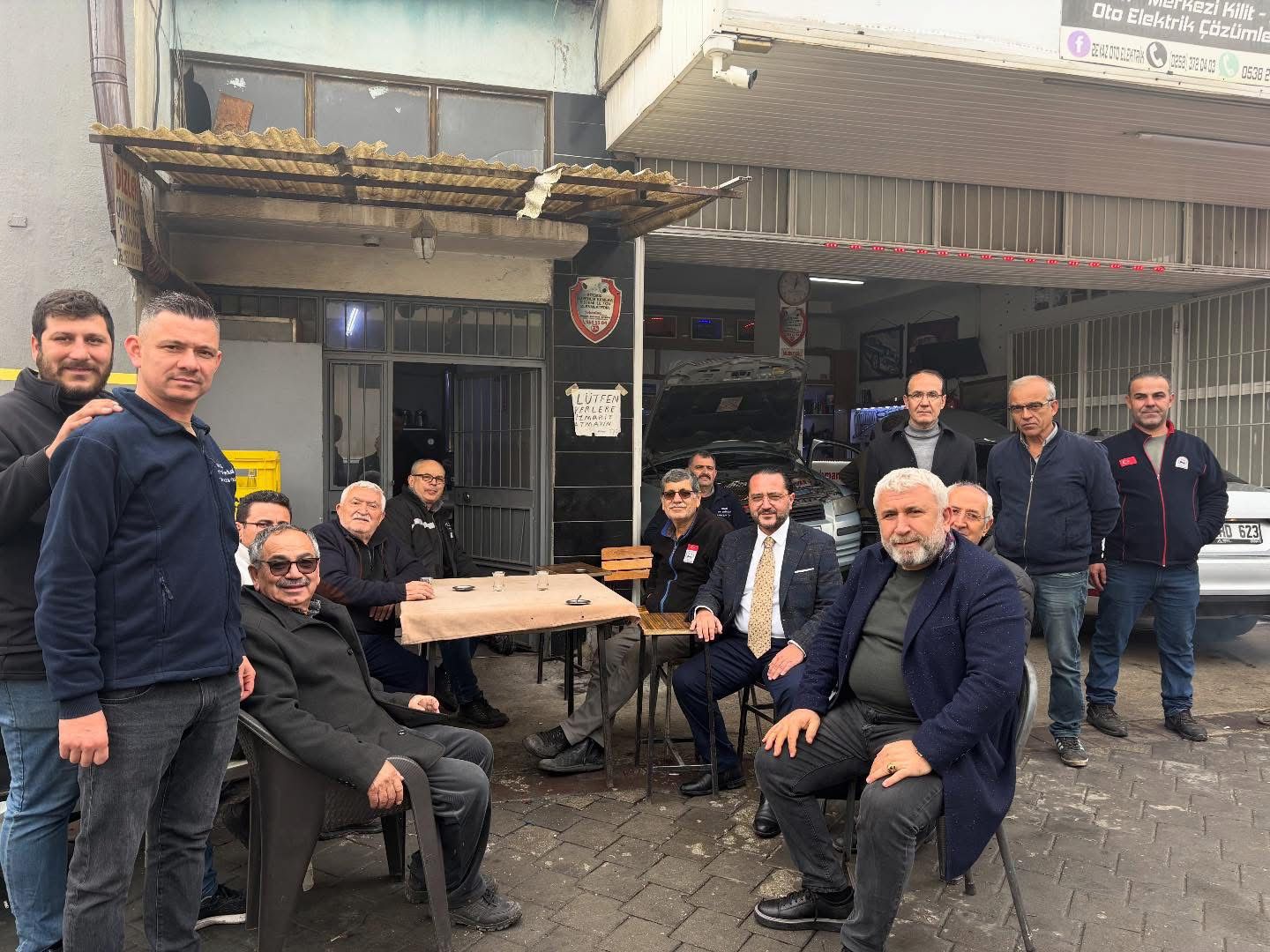 Mhp’li̇ Yilmaz, Esnafin Ekmek Teknesi̇ne Mi̇safi̇r Oldu (3)