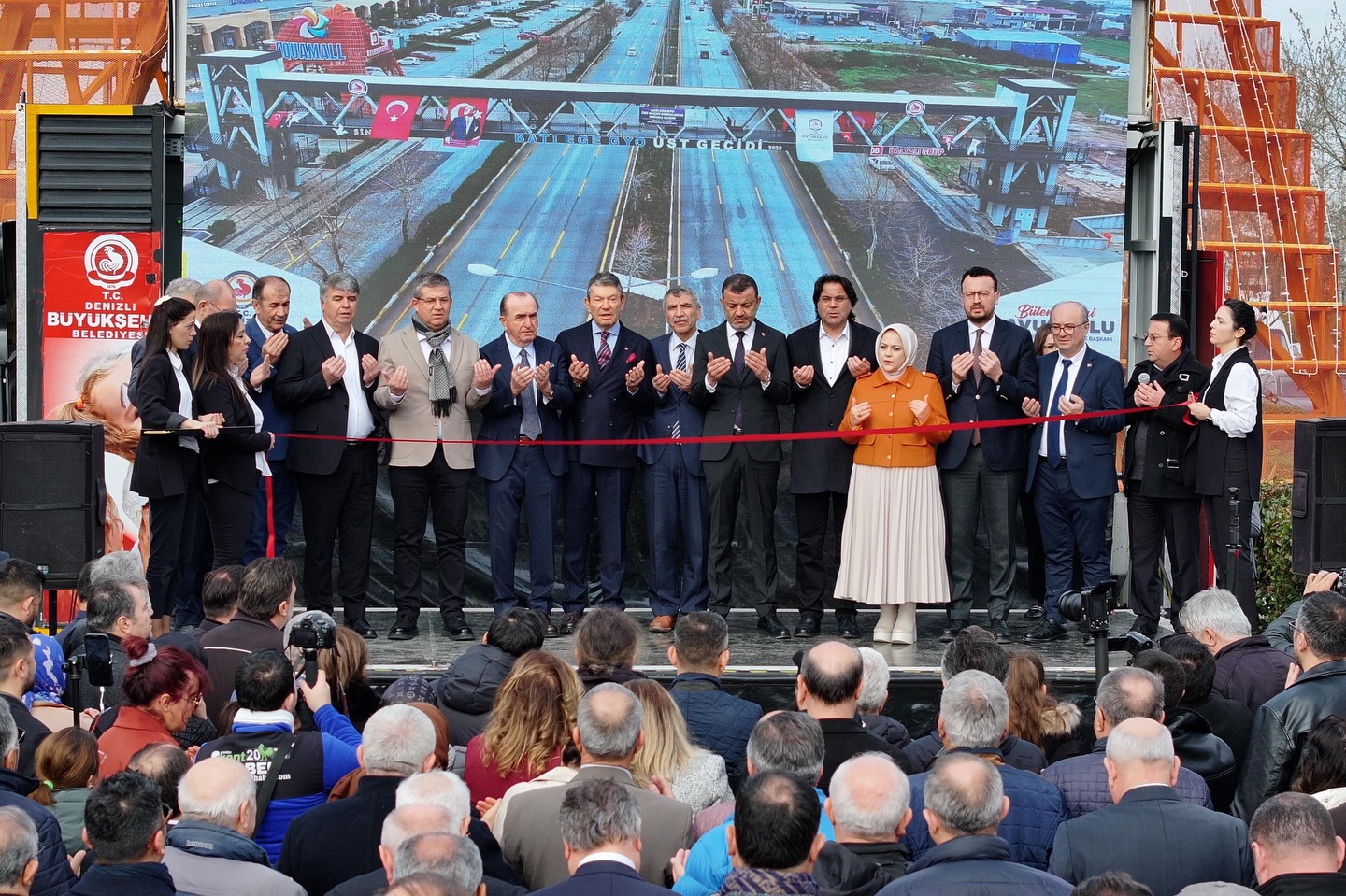 623676030 18404344543133079 3662615414440310145 N