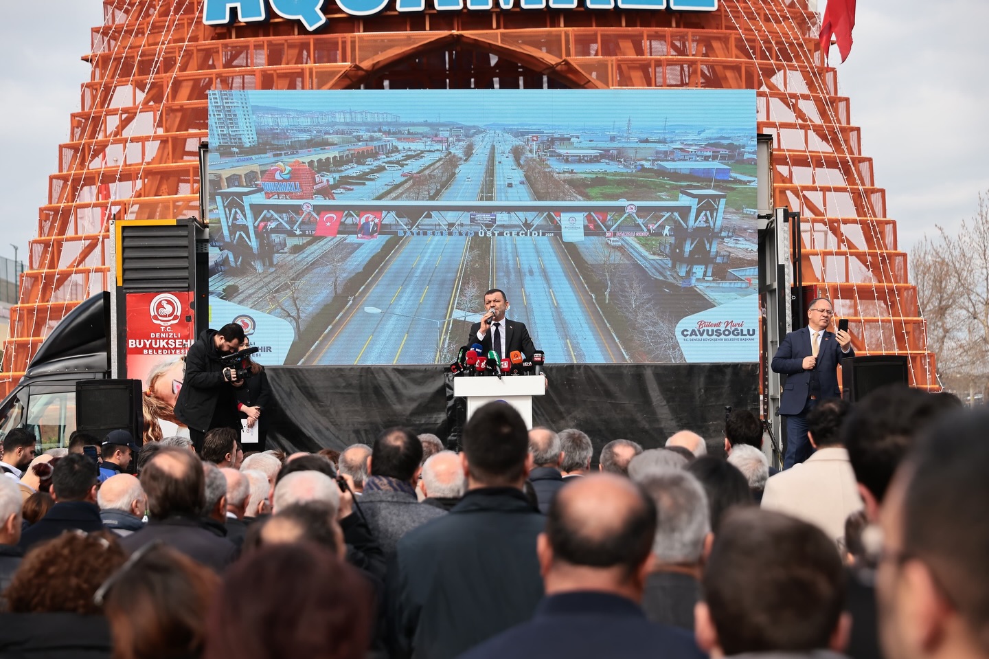 623720848 18404344525133079 5229289134763120296 N