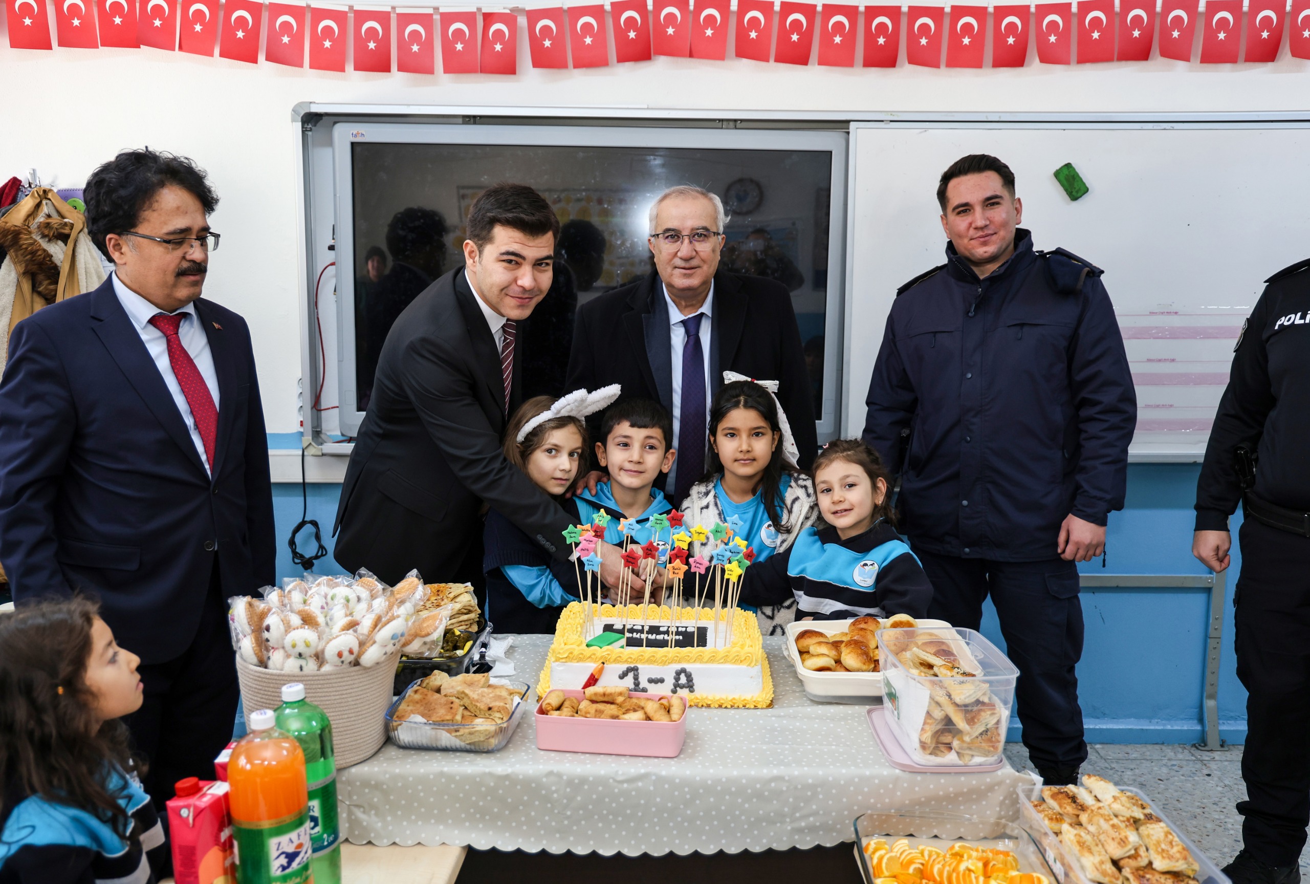 Çameli’de Öğrenciler İçin “Bir Yaş Büyüdüm” Partisi Düzenlendi (1)