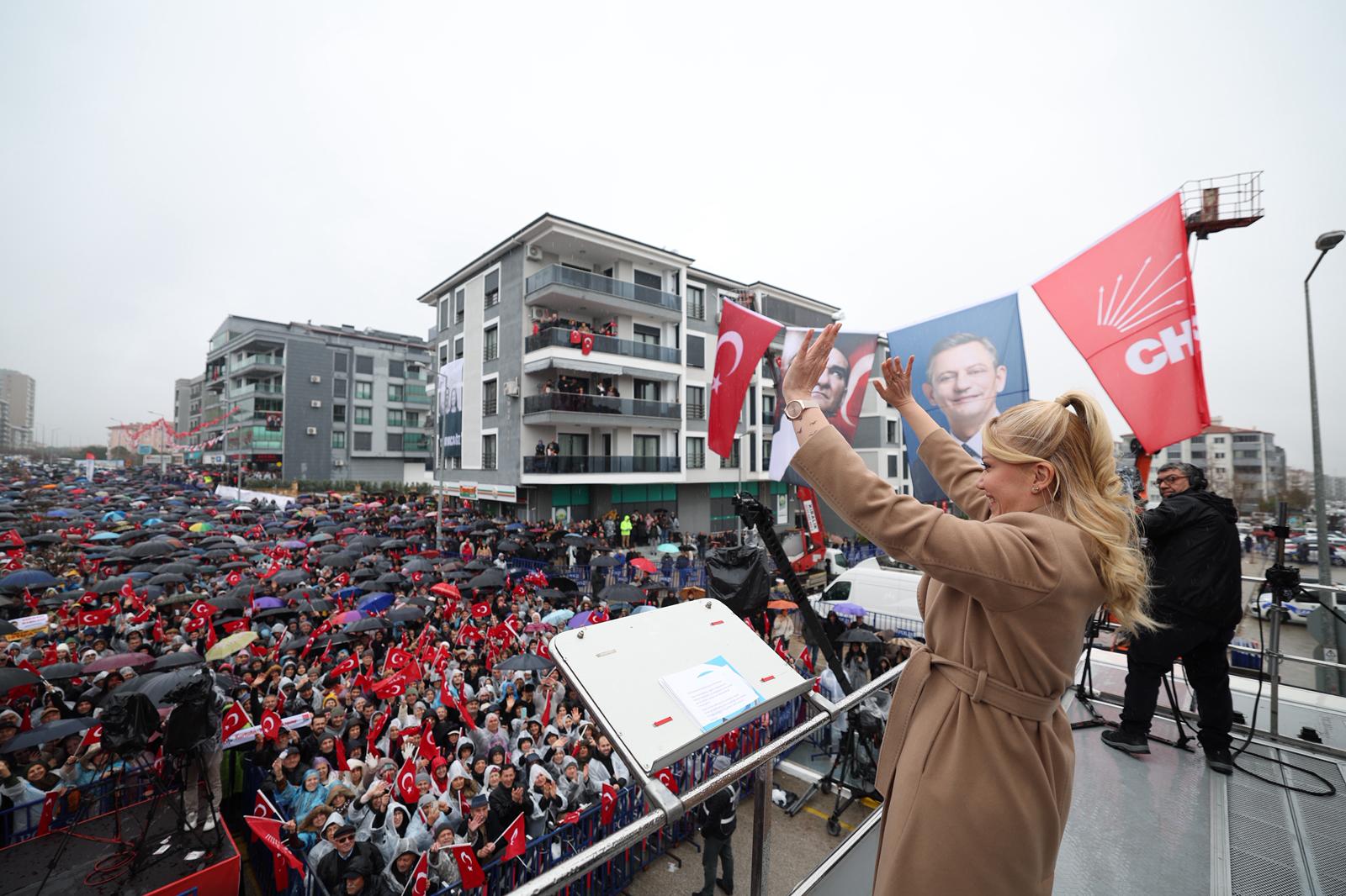 Chp Genel Başkani Özgür Özel “Helal Olsun Şeni̇z Başkanima” (35)