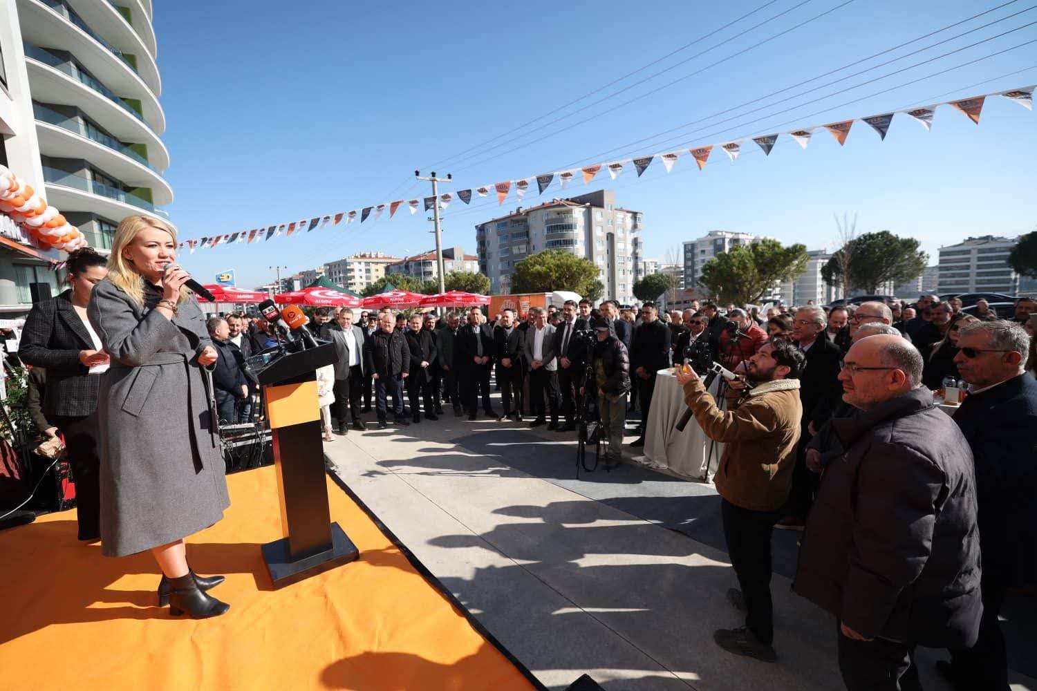 Ci̇nkaya’da Dev Açiliş! Alp Market’ten Yerel Ekonomi̇ Hamlesi̇! (4)