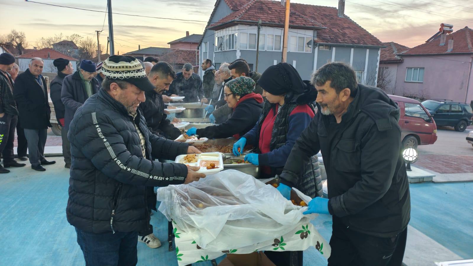 637833210 25976606855328791 4325493462295993890 N