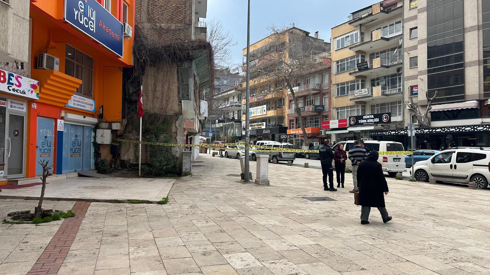 Çaybaşi’nda Yikildi Yikilacak Alarmi! (3)