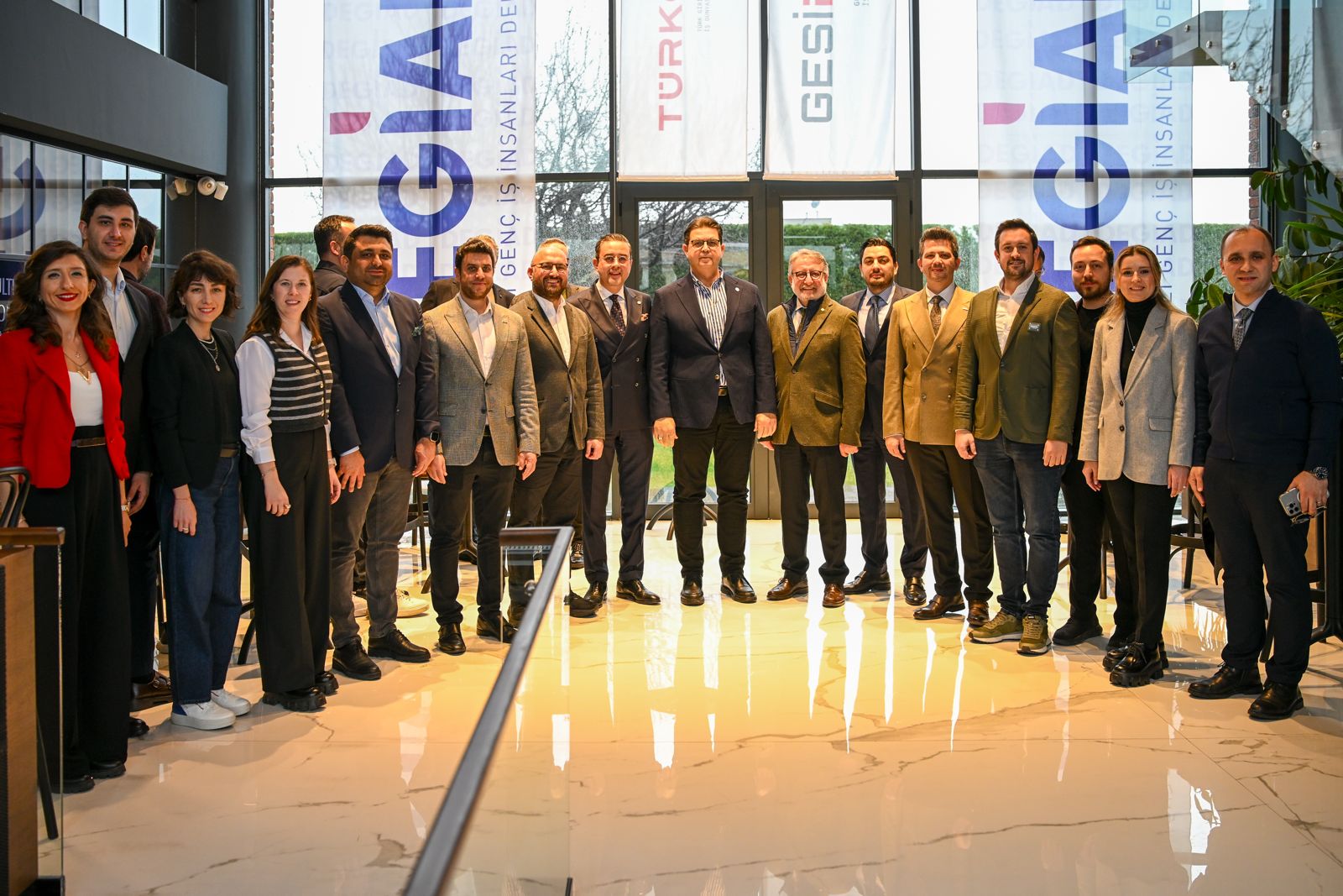 Degi̇ad’da Sanayi̇ Ve İhracatin Yol Hari̇tasi Değerlendi̇ri̇ldi̇ (1)