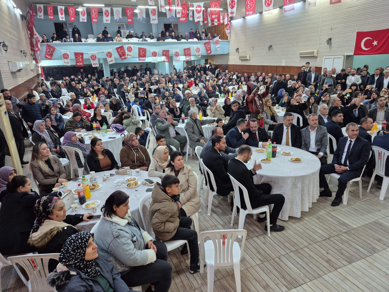 Mhp’den Güney İlçesi̇nde Gövde Gösteri̇si̇ (3)