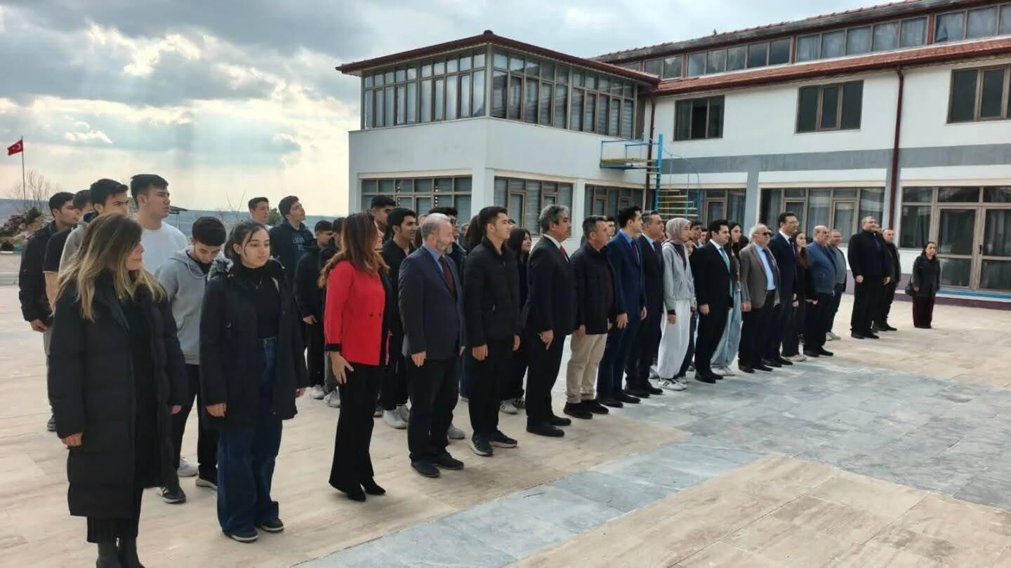 648664978 18516914863074322 1818235122366879301 N