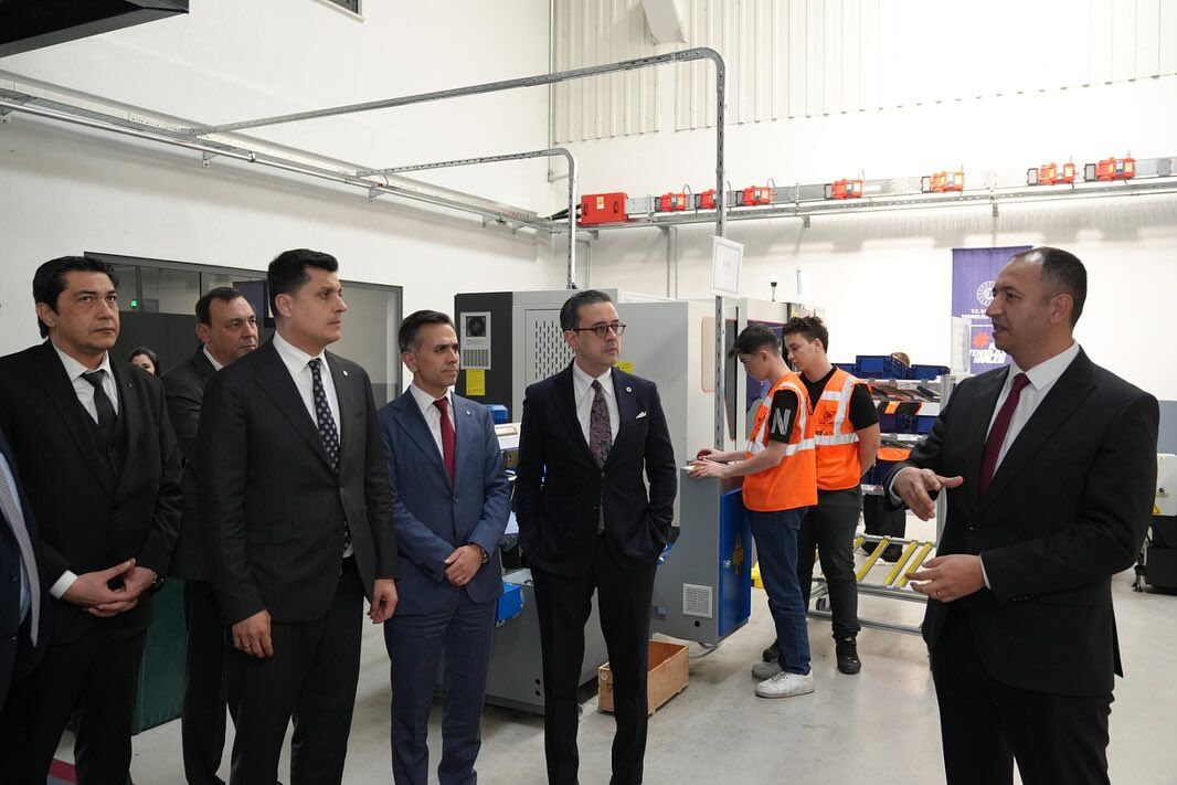 659158740 18576273607010508 4134770125715188540 N