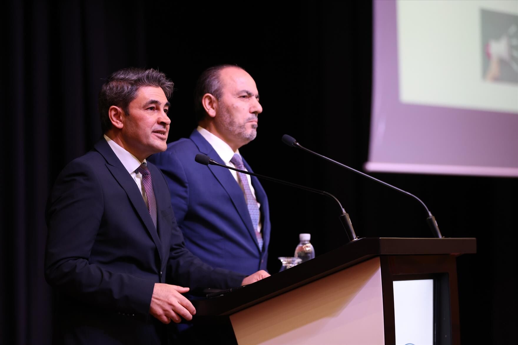 Xl 0B3Bb463 3917 478C 9290 51Bd3Aa9B621