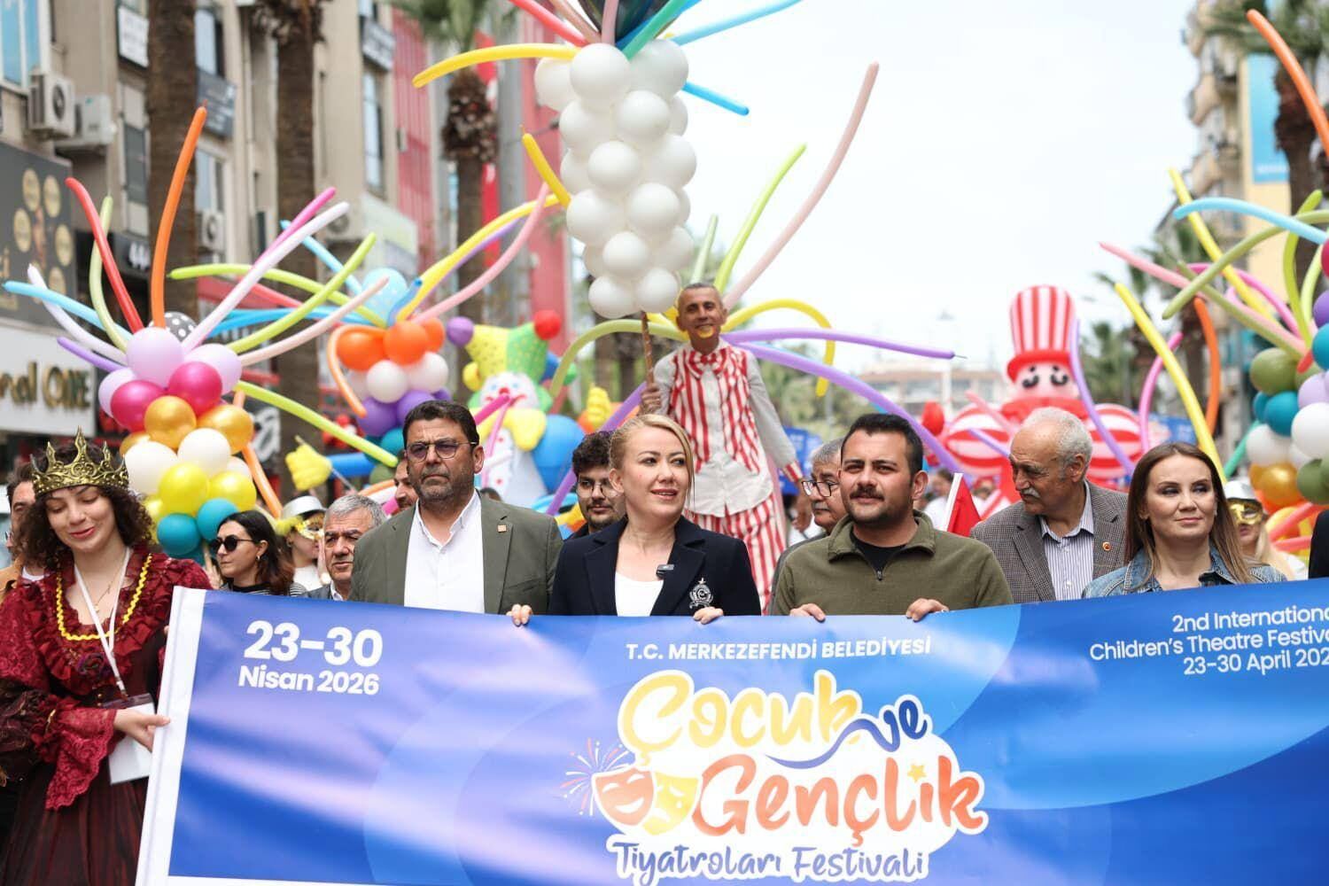 2. Uluslararasi Çocuk Ve Gençli̇k Ti̇yatrolari Festi̇vali̇ Başladi (16)