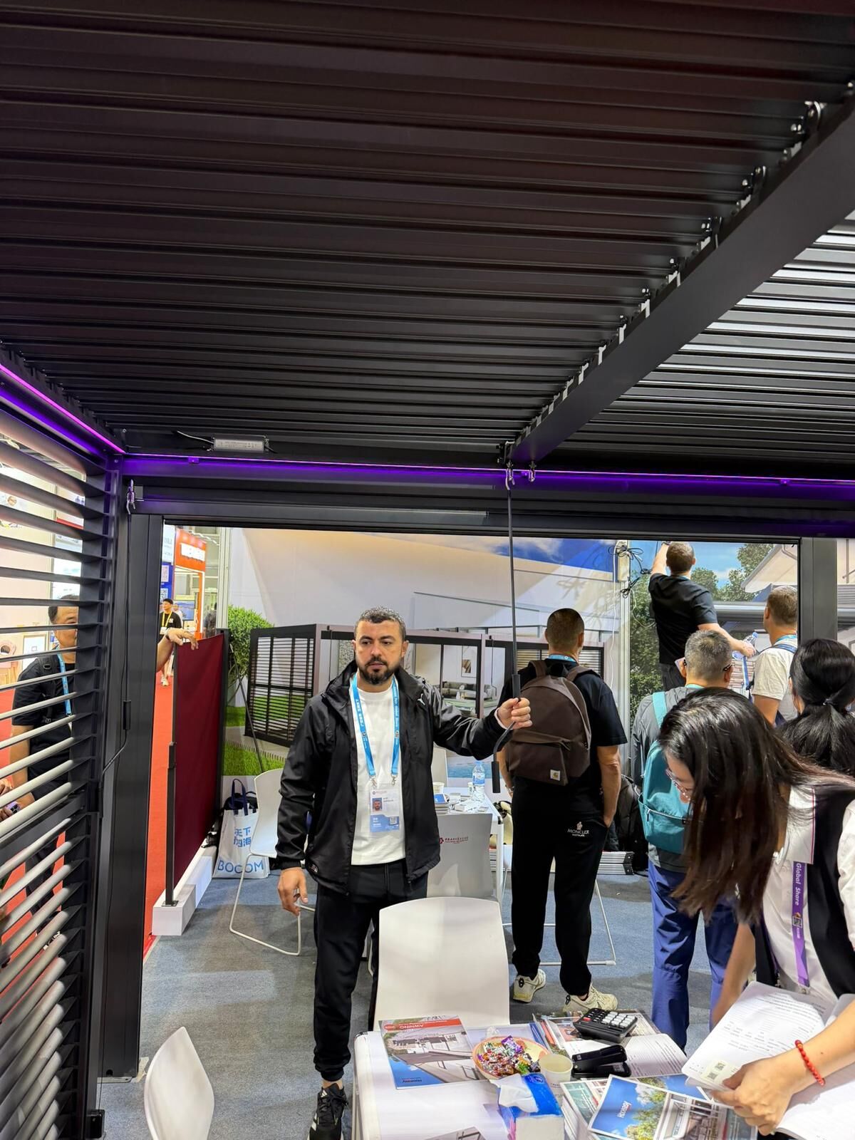 30 I M G 20260425 W A0123