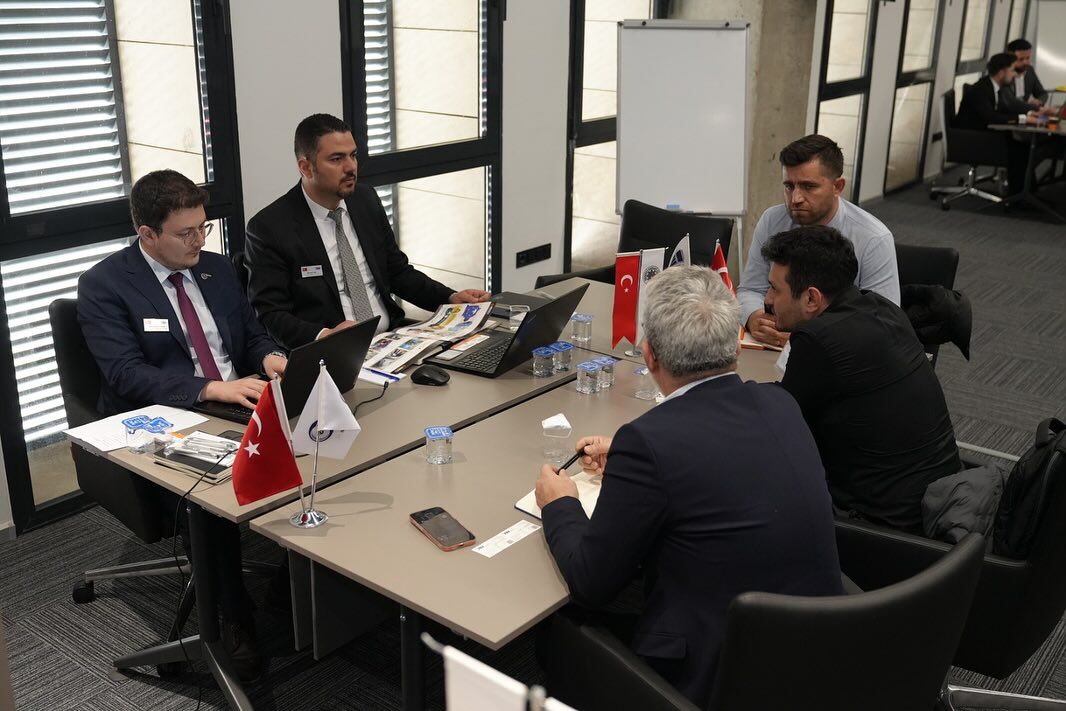 658385983 18577896520010508 8416292713283721498 N (1)