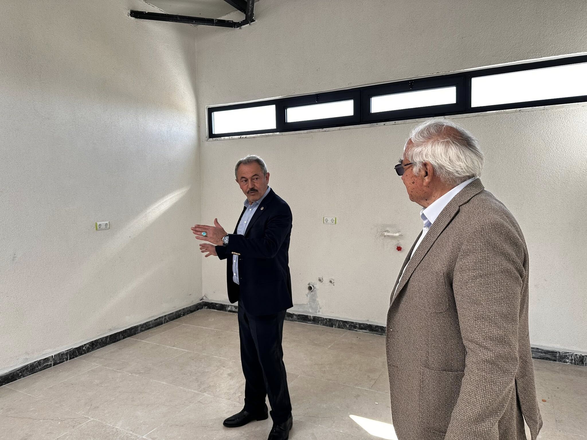 668914759 1495516405269255 5881015860452689395 N