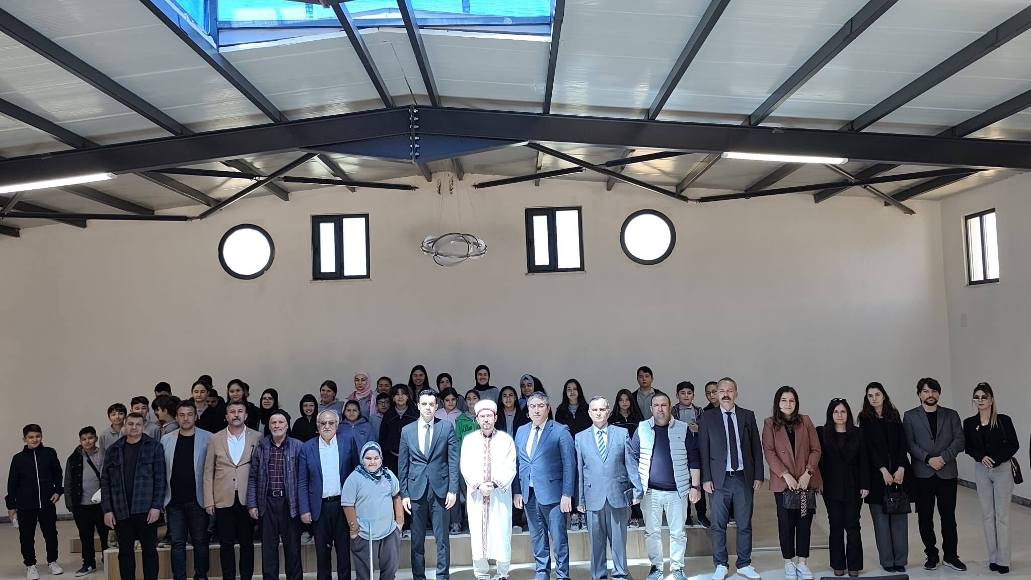 672688143 26567326772923460 2783340656987851311 N