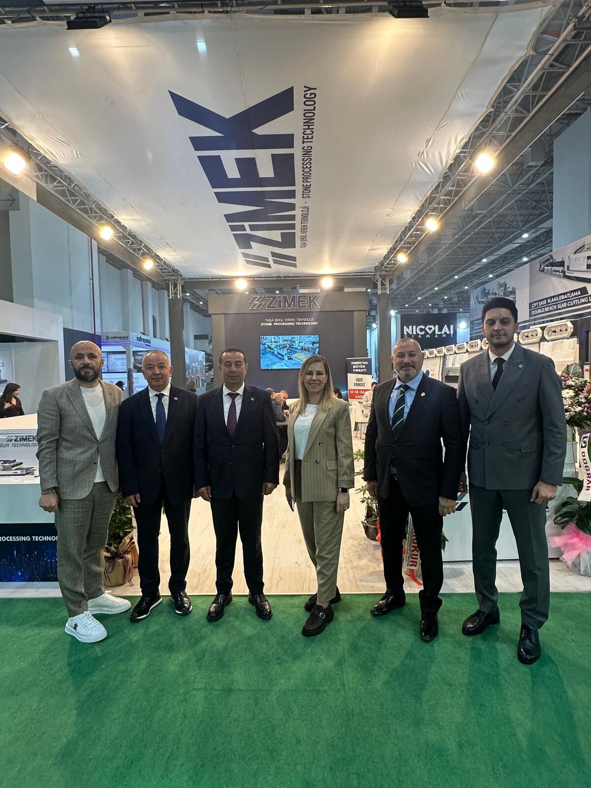 Maksi̇ad Yöneti̇mi̇ Mermer Fuarinda Üyeleri̇ni̇ Yalniz Birakmadi (1)