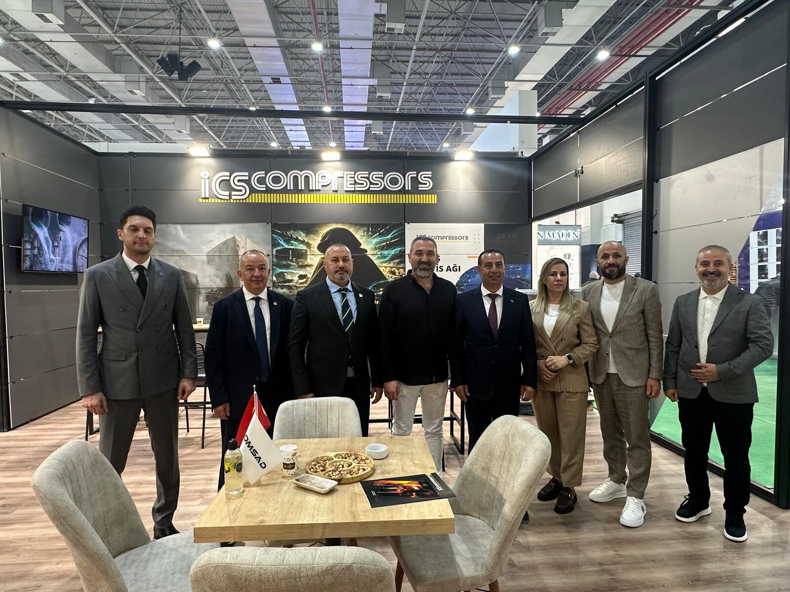 Maksi̇ad Yöneti̇mi̇ Mermer Fuarinda Üyeleri̇ni̇ Yalniz Birakmadi (3)