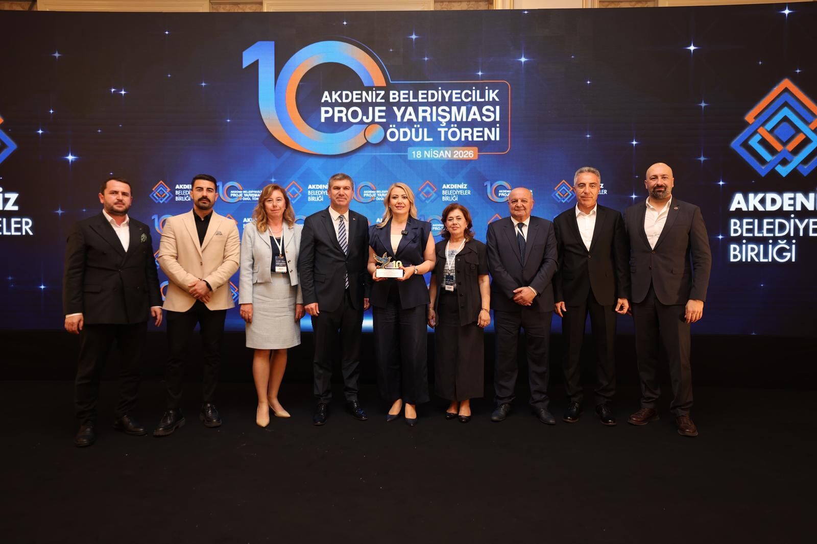 T.c. Merkezefendi̇ Beledi̇yesi̇ Atatürk Bi̇li̇m Merkezi̇’ne Ödül (7)