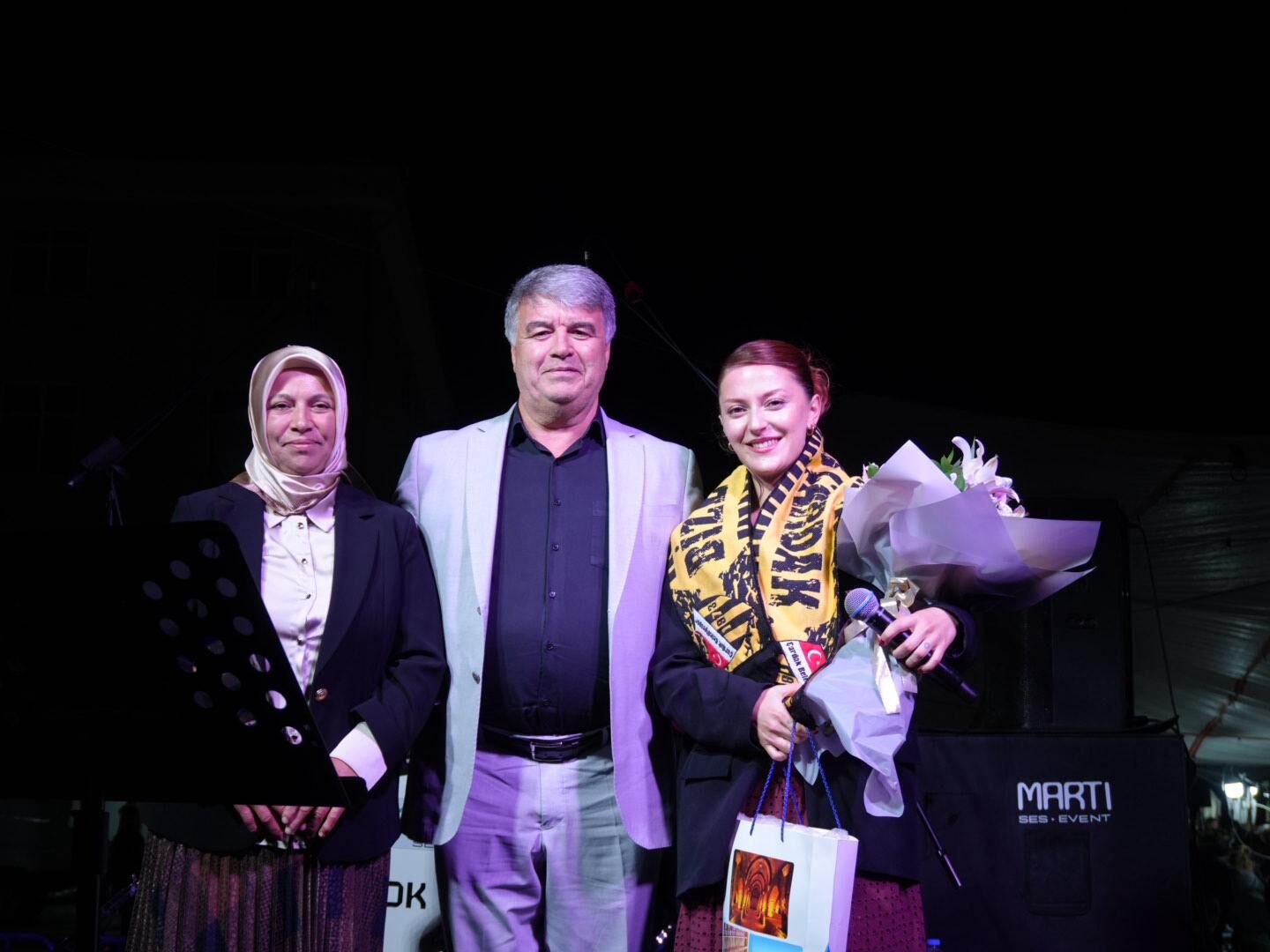 Çardak'ta 19 Mayis Coşkusu Mahperi̇ Konseri̇ İle Zi̇rveye Ulaşti! (4)