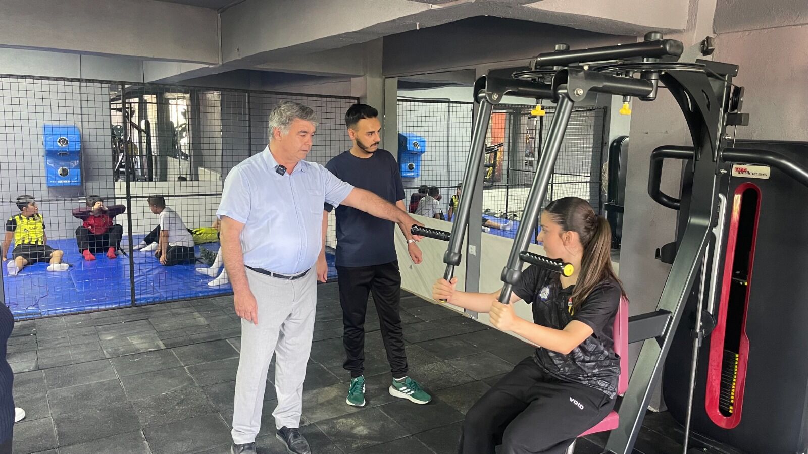 Çardak’ta Spora Yeni̇ Nefes! Beledi̇ye Fi̇tness Salonu Hi̇zmete Açildi (4)