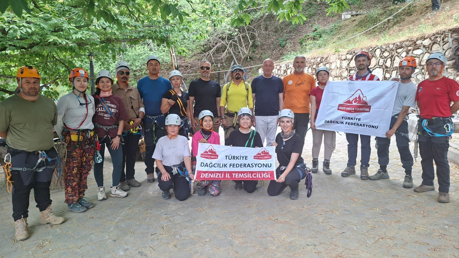Babadağ Karaçöplen Yaylasi’nda Geleceği̇n Dağcilik Li̇derleri̇ Yeti̇şi̇yor! (6)