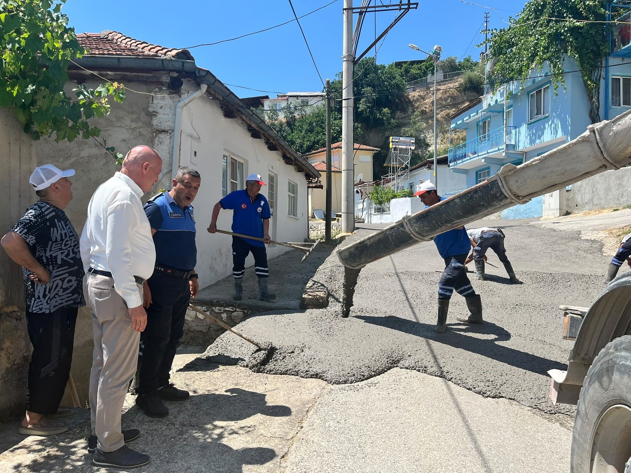 Kumral Mahallerde Yürütülen Çalişmalari Yeri̇nde İnceledi̇ (2)